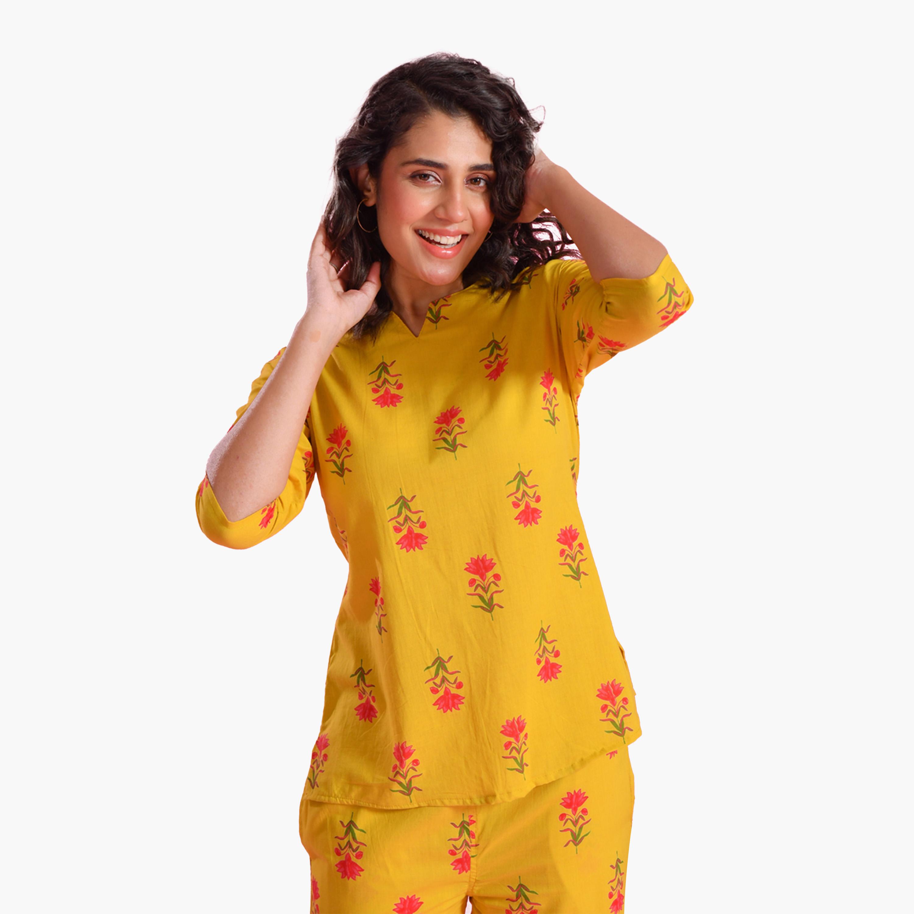 سانسكروتي هومز × ستايلي - طقم بنطال بيجامة وقميص مطبوع من القطن الخالص-women-clothing-nightwear-pyjamas-longsets-image-2