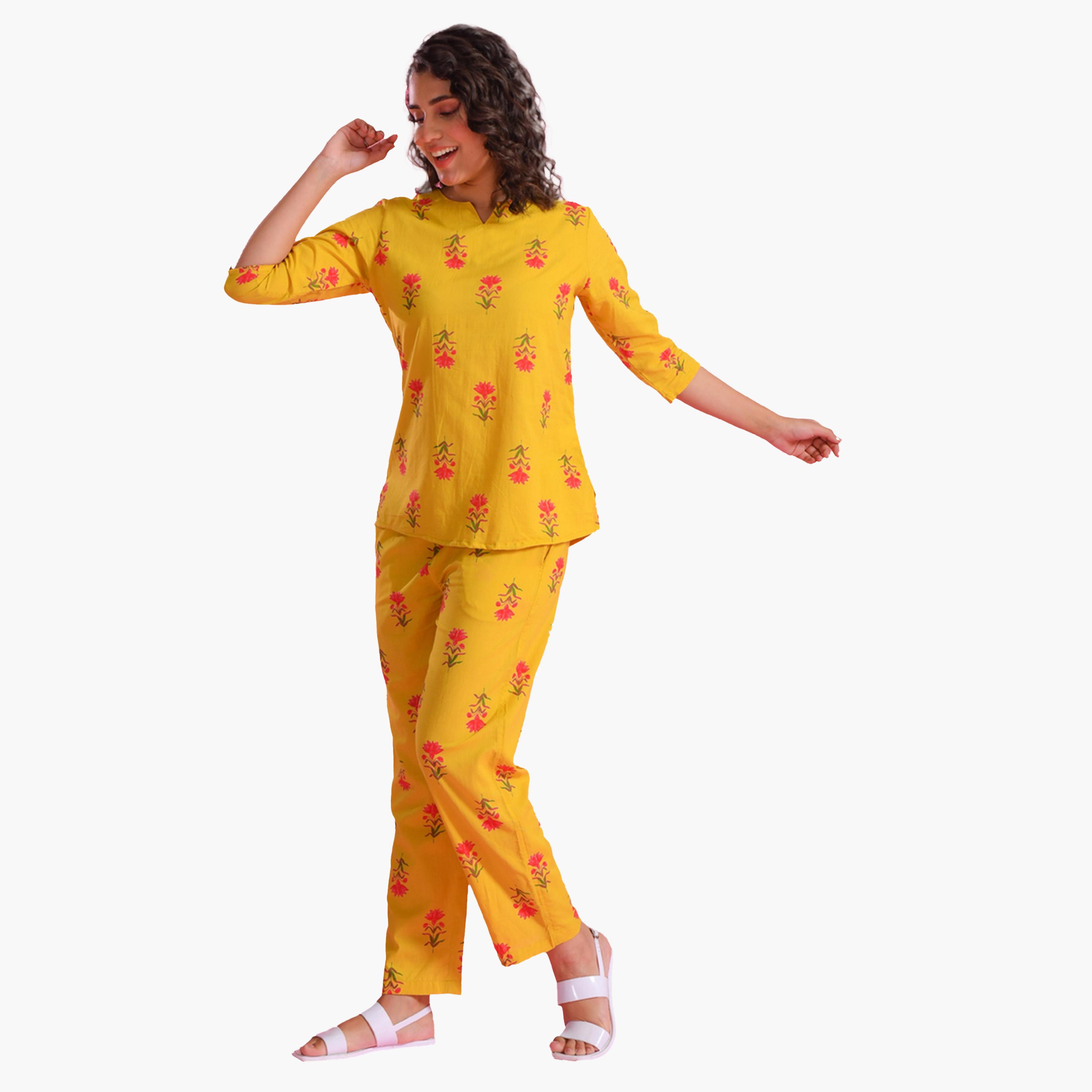 سانسكروتي هومز × ستايلي - طقم بنطال بيجامة وقميص مطبوع من القطن الخالص-women-clothing-nightwear-pyjamas-longsets-image-4