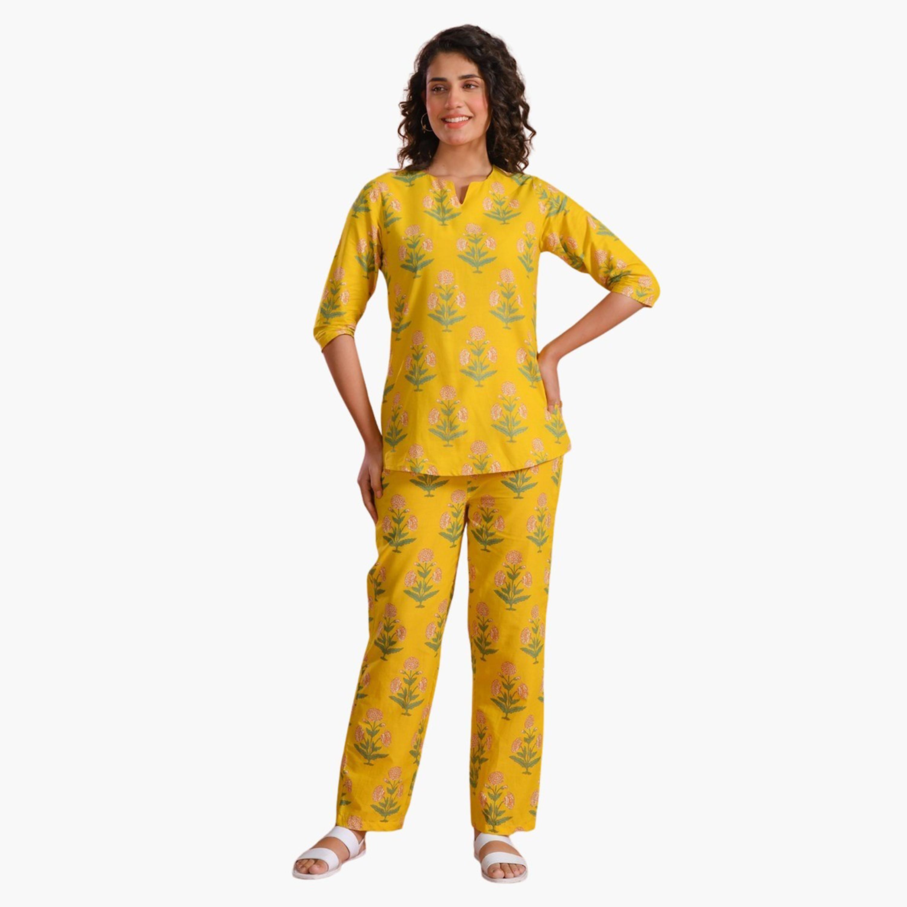 سانسكروتي هومز × ستايلي - طقم بنطال بيجامة وقميص مطبوع من القطن الخالص-women-clothing-nightwear-pyjamas-longsets-image-1