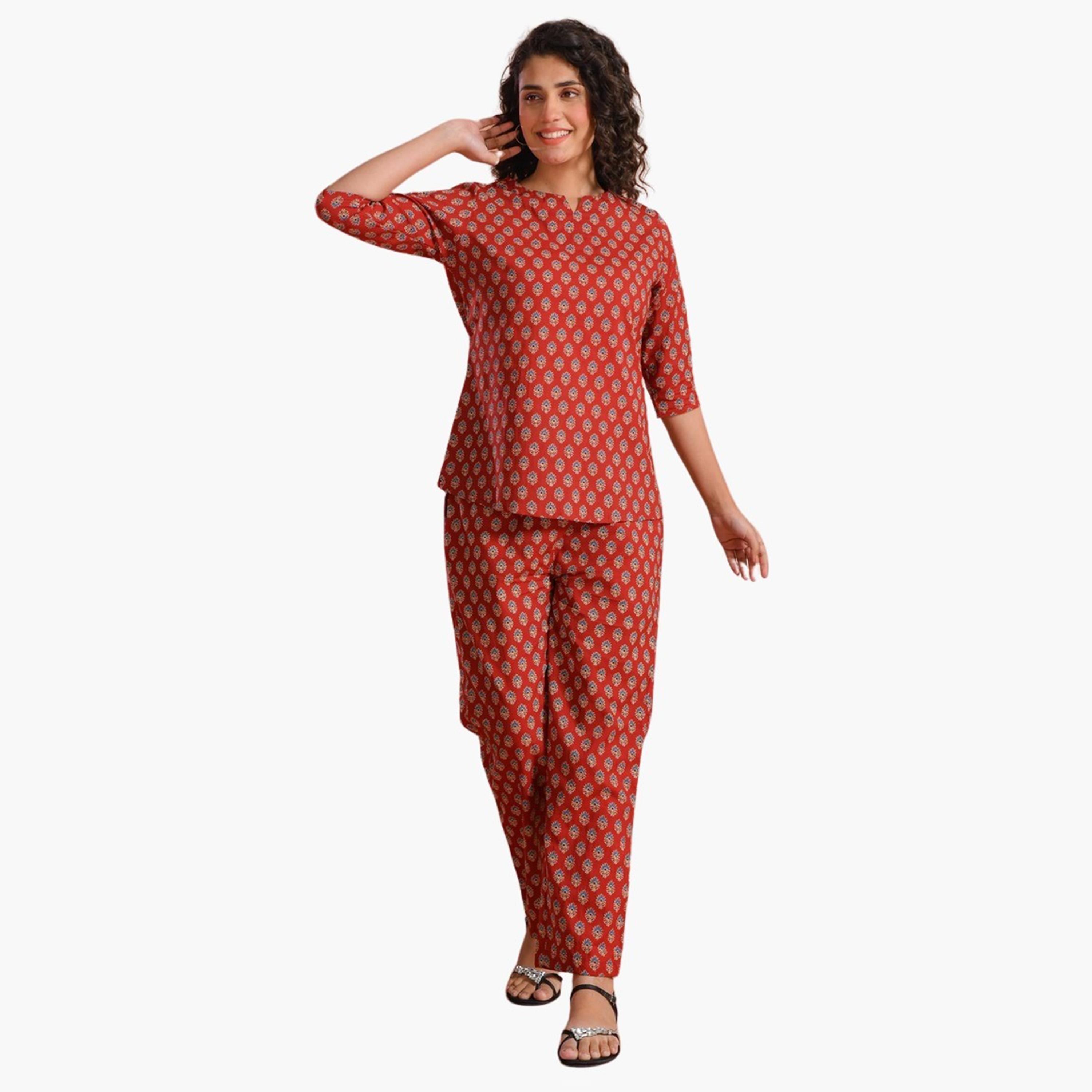 سانسكروتي هومز × ستايلي - طقم بنطال بيجامة وقميص مطبوع من القطن الخالص-women-clothing-nightwear-pyjamas-longsets-image-1