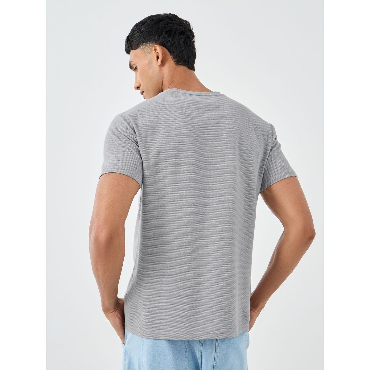 تيشيرت محبوك بتفاصيل بارزة الملمس وياقة دائرية-men-clothing-tshirtsandpolos-tshirts-image-4