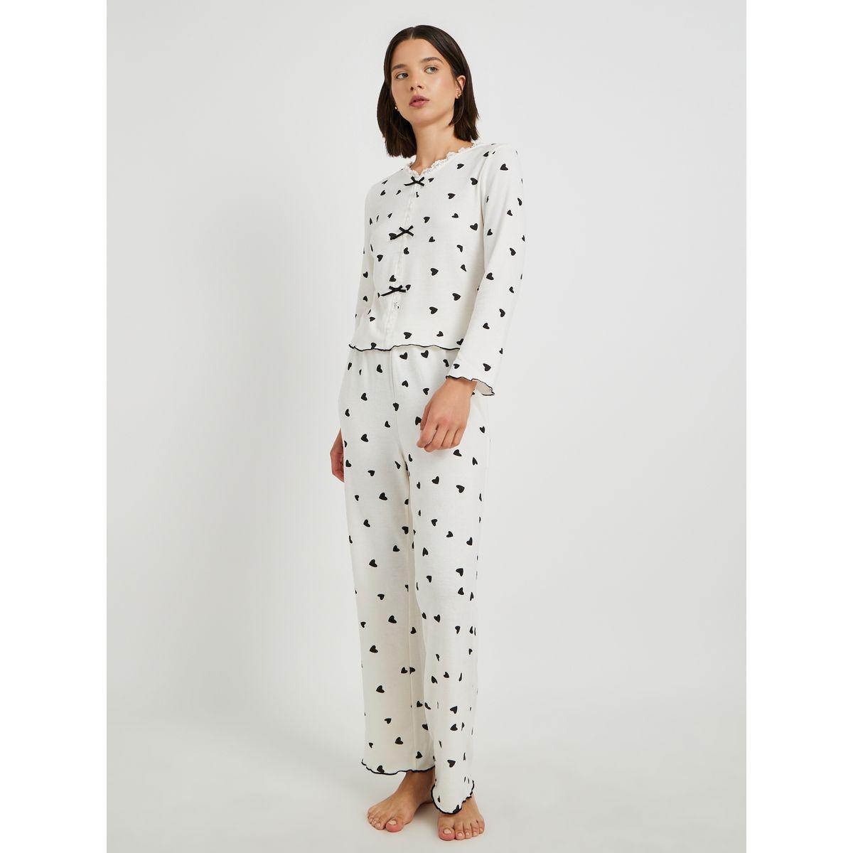 Styli Printed Long Sleeve T-Shirt with Bow Detail and Pyjama Set-women-clothing-nightwear-pyjamas-longsets-image-1