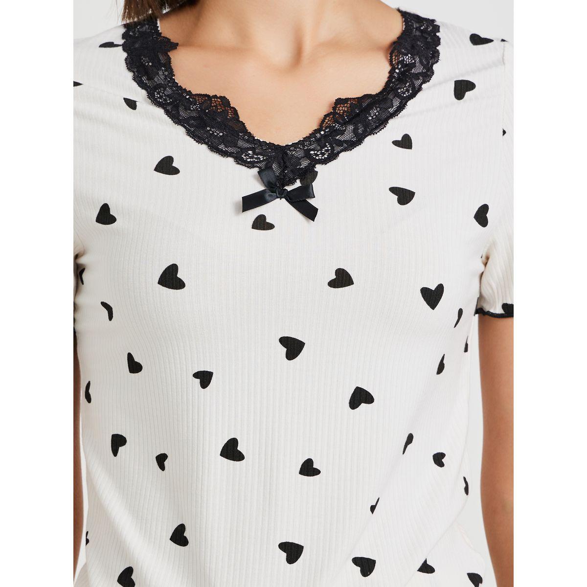 مجموعة من شورت وتيشيرت بأكمام قصيرة-women-clothing-nightwear-pyjamas-shortsets-image-4