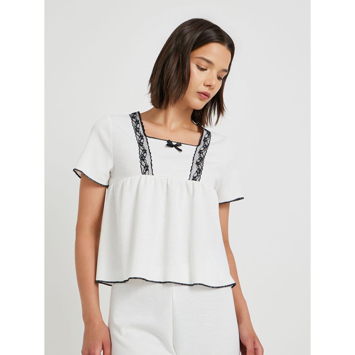 Styli Square Neck Lace Detail T-Shirt and Pyjama Set-women-clothing-nightwear-pyjamas-longsets-image-2