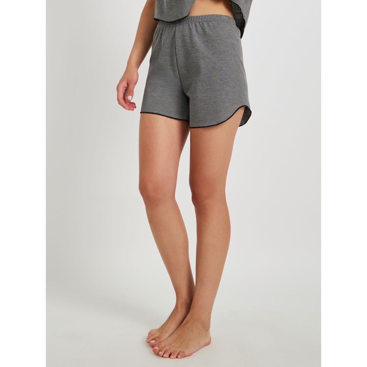 طقم بيجاما من شورت وتيشيرت سادة بأكمام قصيرة-women-clothing-nightwear-pyjamas-shortsets-image-5