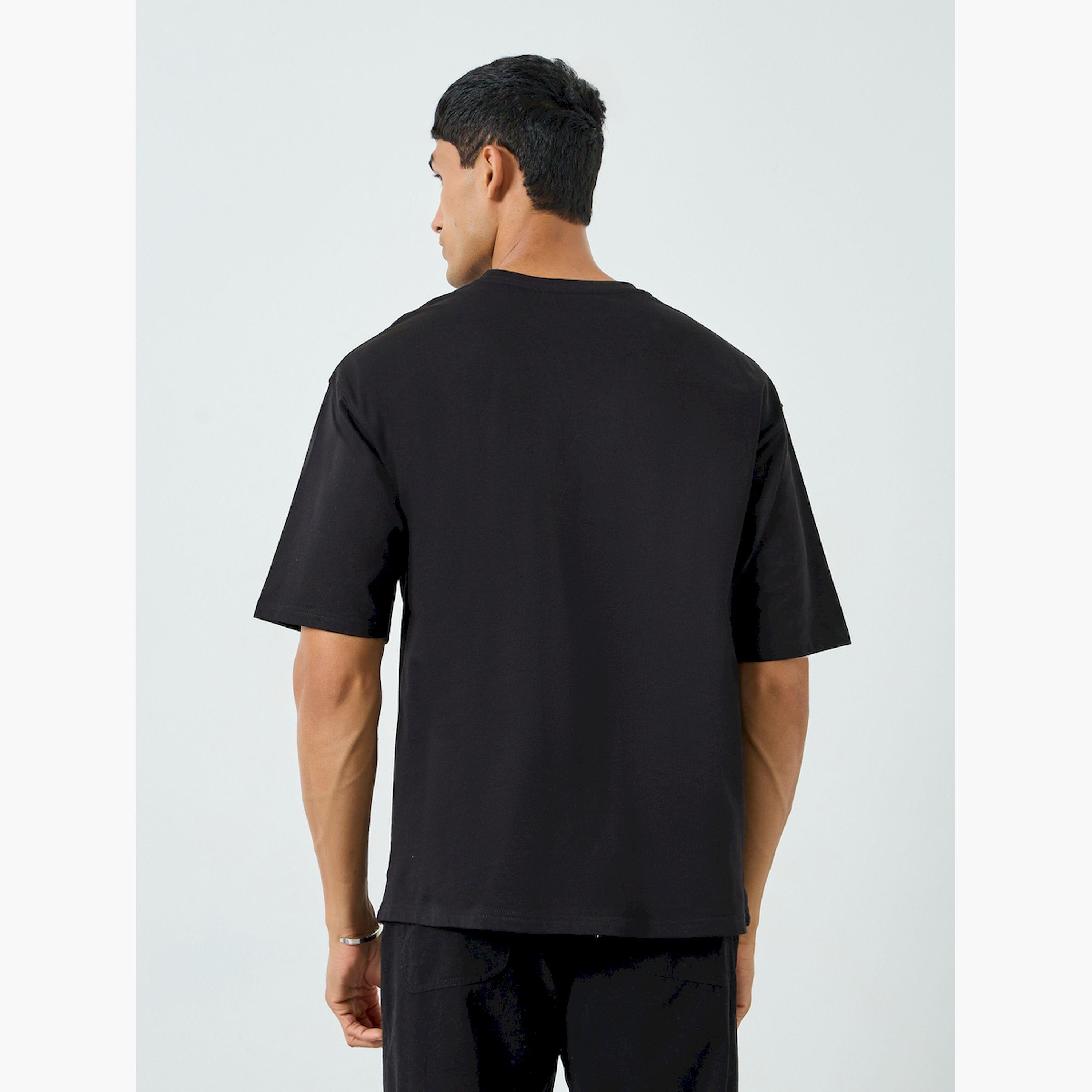 تيشيرت واسع  بياقة دائرية وطبعة اتش دي-men-clothing-tshirtsandpolos-tshirts-image-4