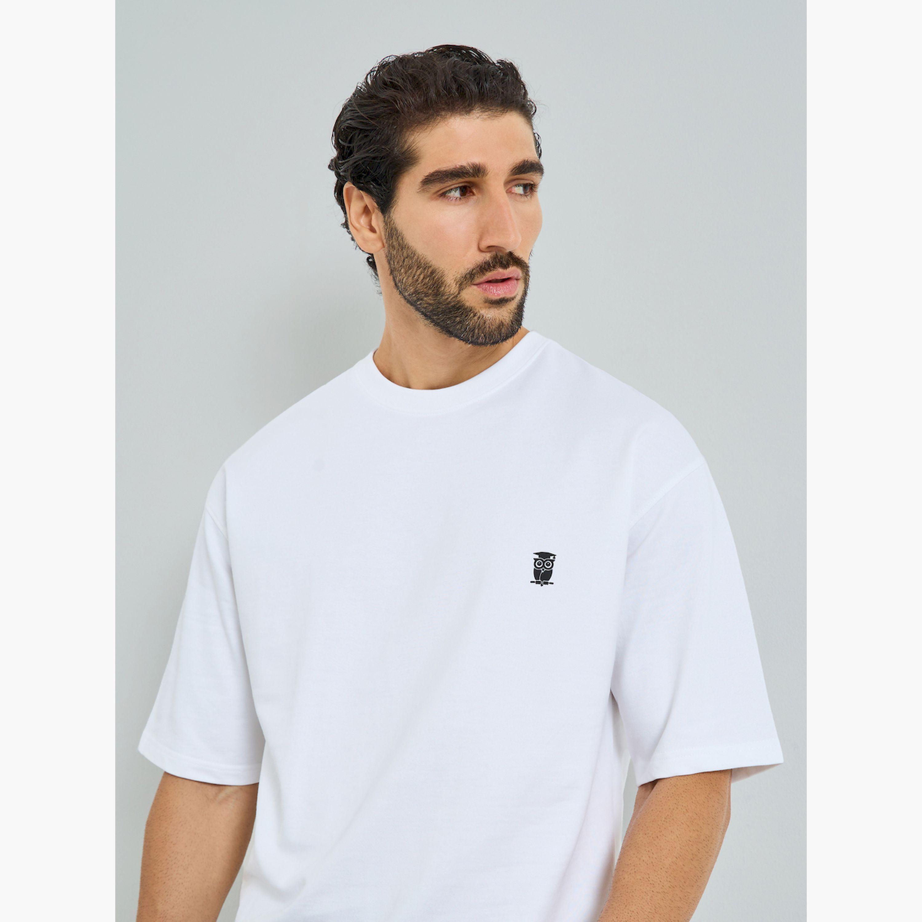 تيشيرت واسع بشعار مُطرّز مع أكمام قصيرة-men-clothing-tshirtsandpolos-tshirts-image-2