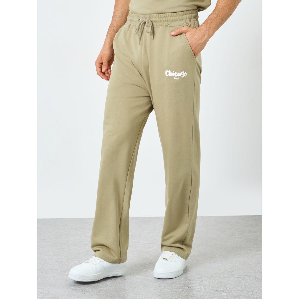 Styli Chicago Print Oversized T-Shirt and Joggers Co-ords-men-clothing-coordsets-image-4
