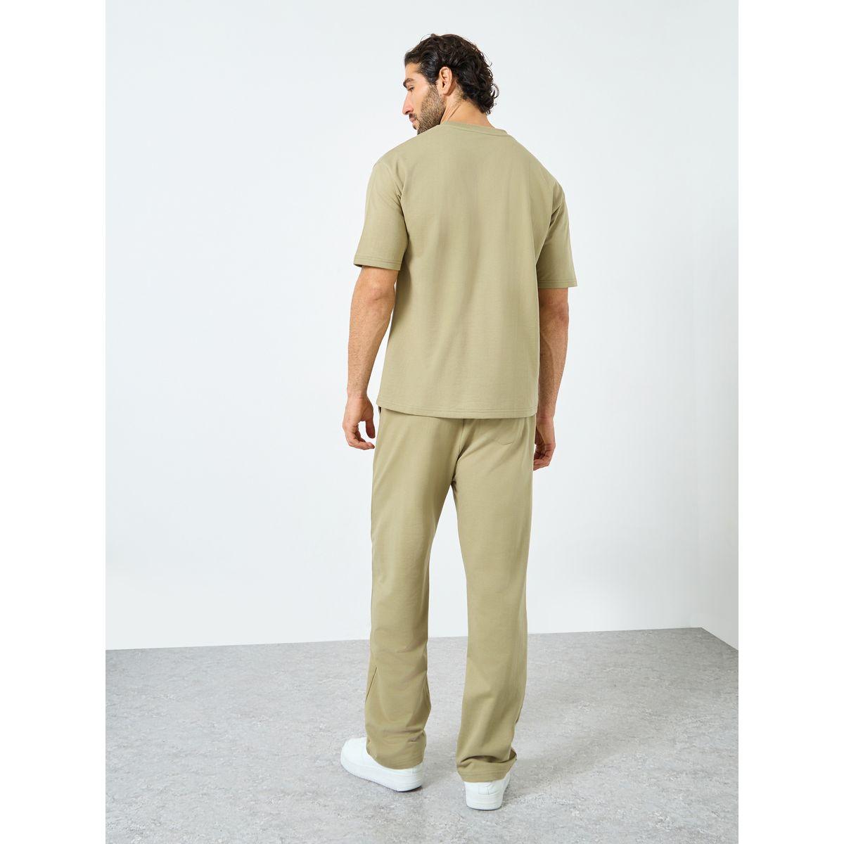 Styli Chicago Print Oversized T-Shirt and Joggers Co-ords-men-clothing-coordsets-image-6