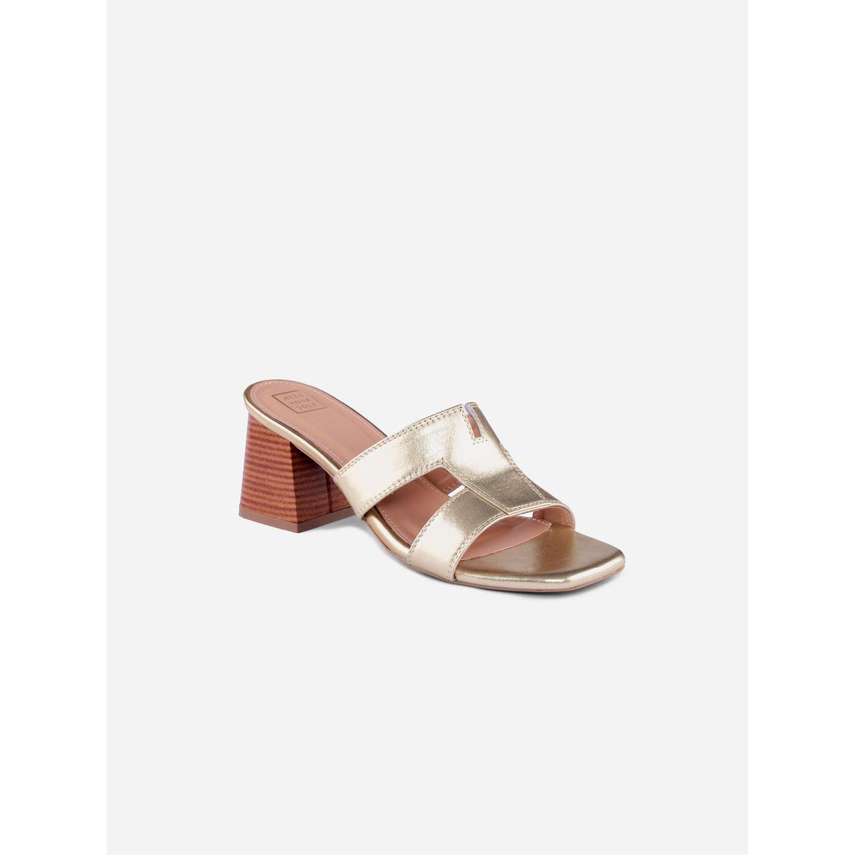 صندل بكعب سميك وتفاصيل براقة-women-shoes-heels-image-4