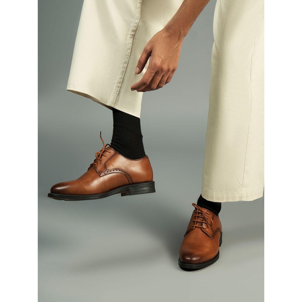 حذاء ديربي سادة بمقدمة ألموند-men-shoes-loafersandmoccasins-image-1