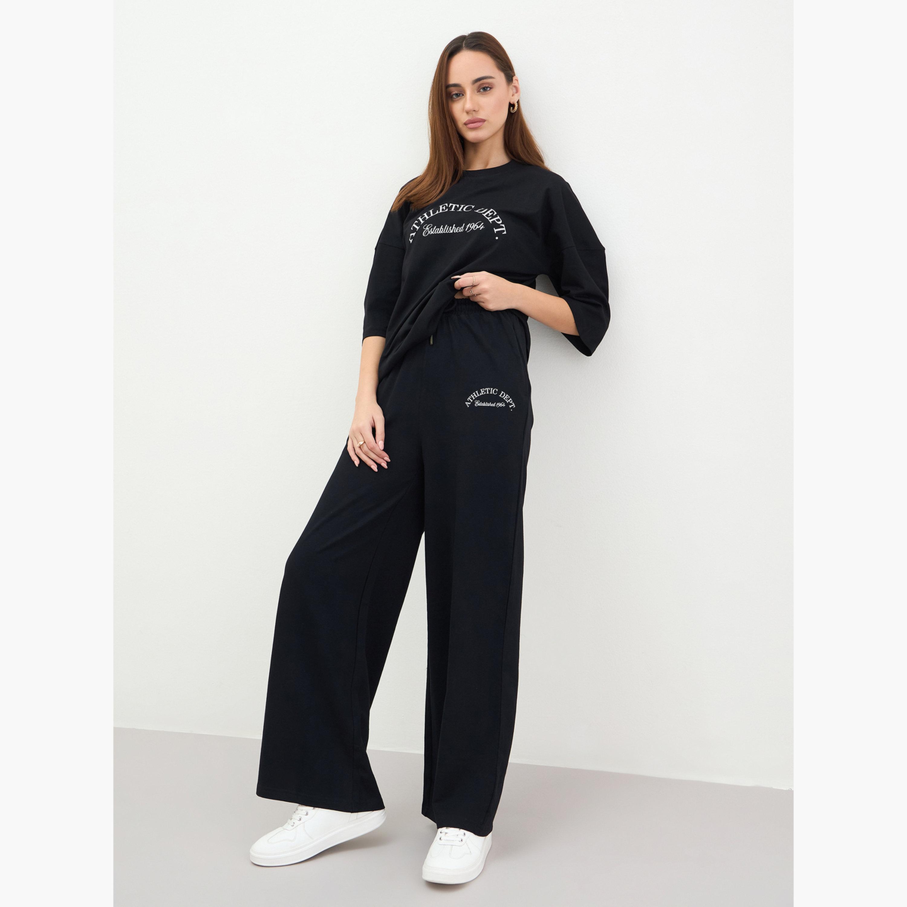 Styli Black Oversized Graphic Print Top and Joggers Co-Ords-women-clothing-coordsets-image-2