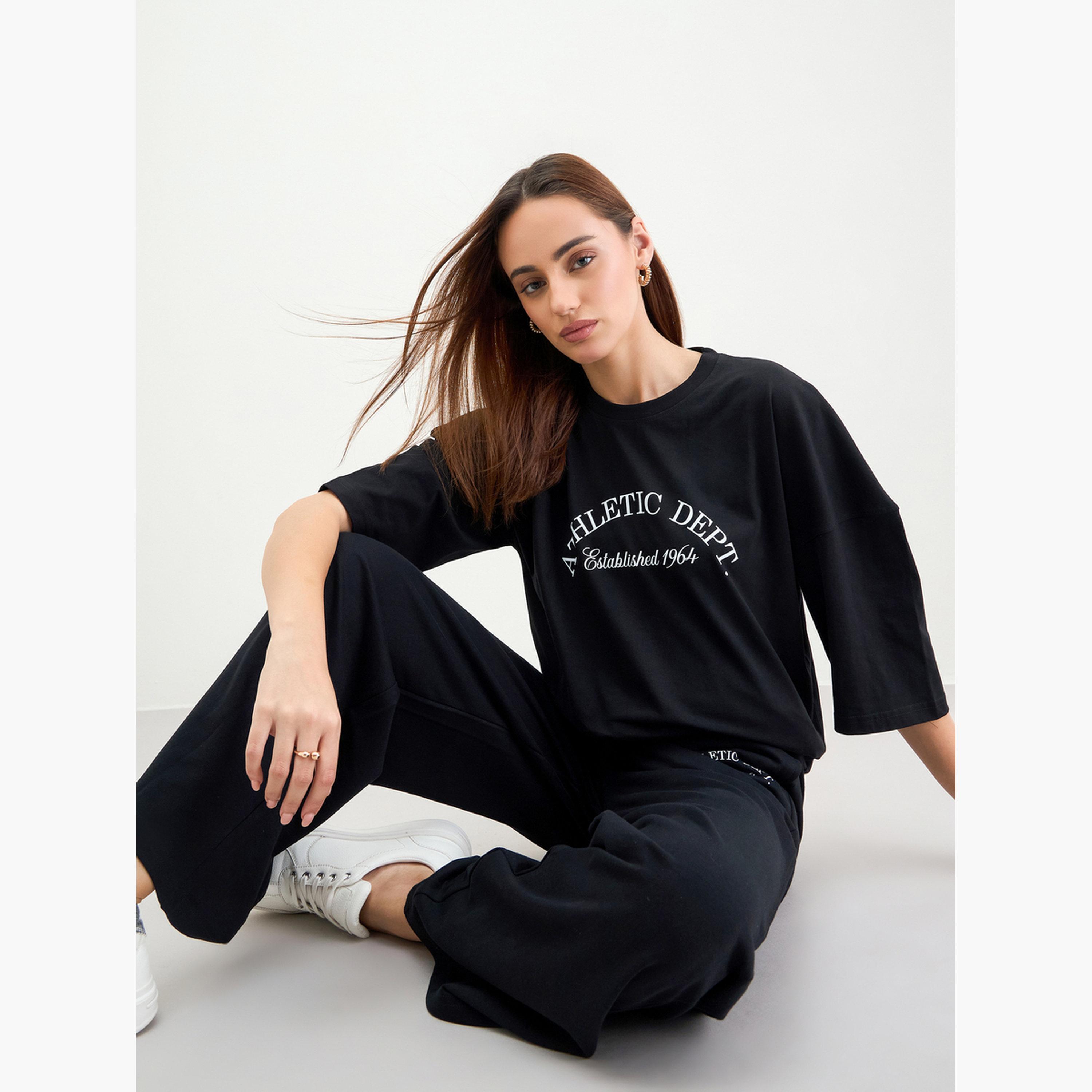 Styli Black Oversized Graphic Print Top and Joggers Co-Ords-women-clothing-coordsets-image-6