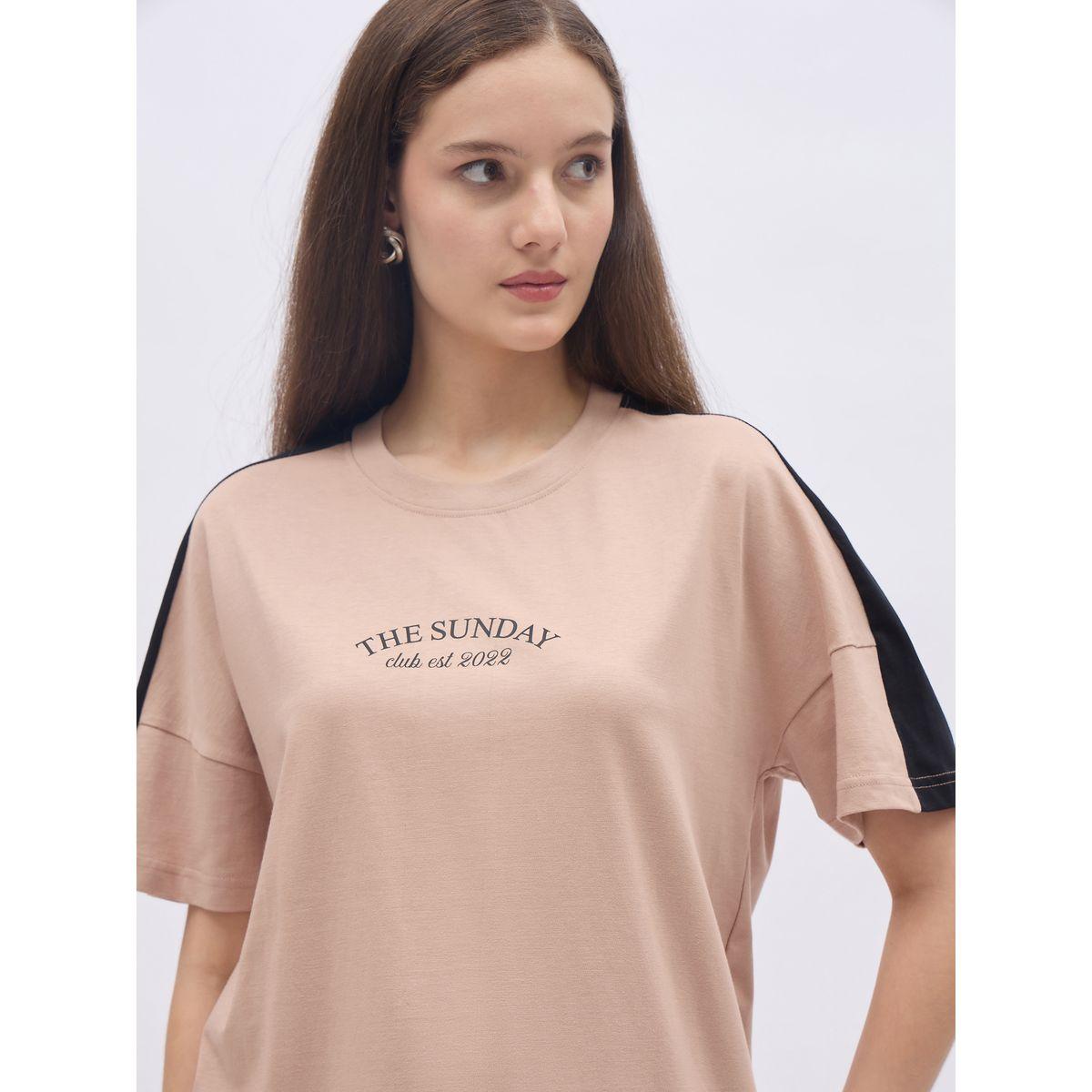 Styli Beige Oversized Slogan T-Shirt and Cuffed Joggers Set-women-clothing-coordsets-image-4