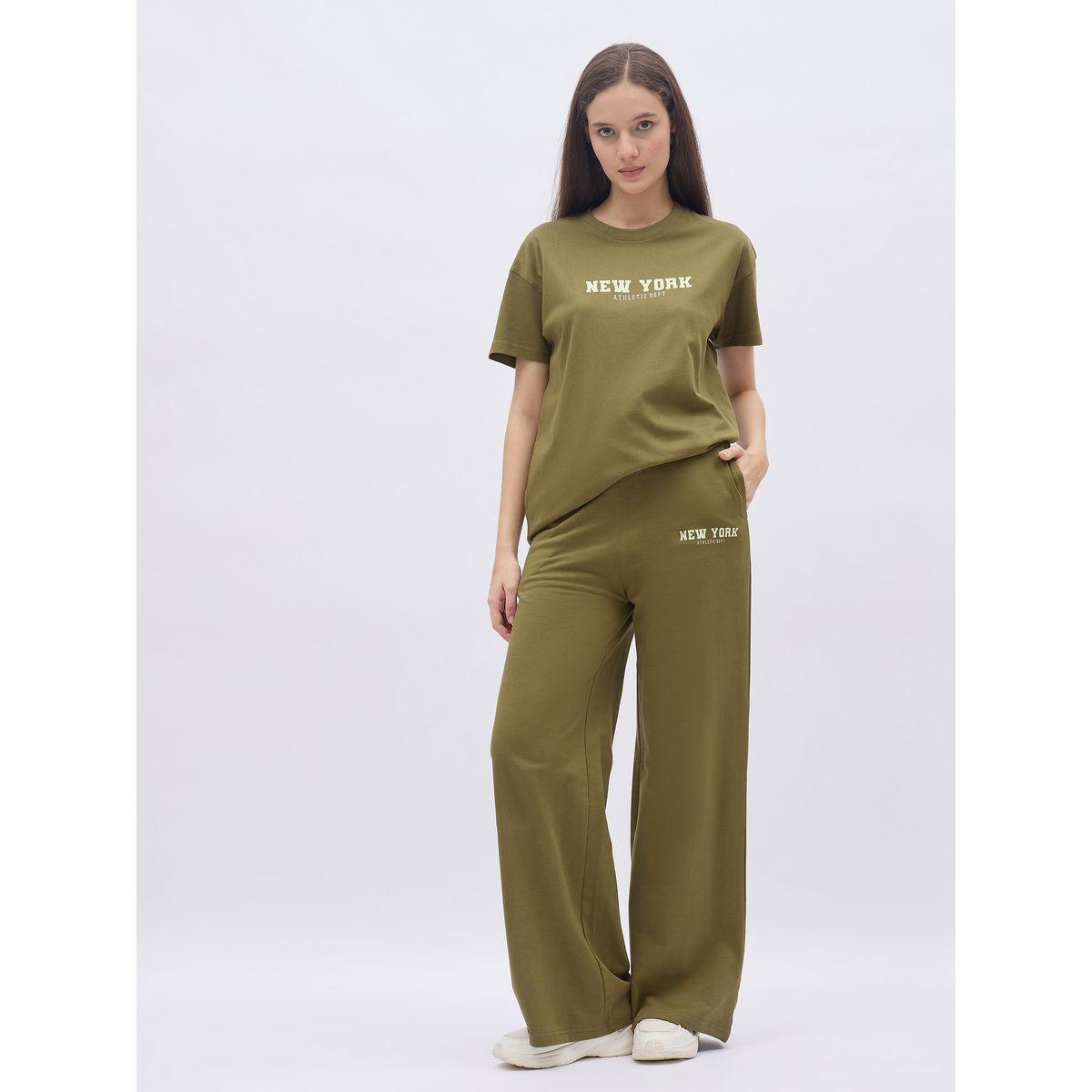 طقم منسق من جوغر من تيشيرت بطبعة كتابة-women-clothing-coordsets-image-2