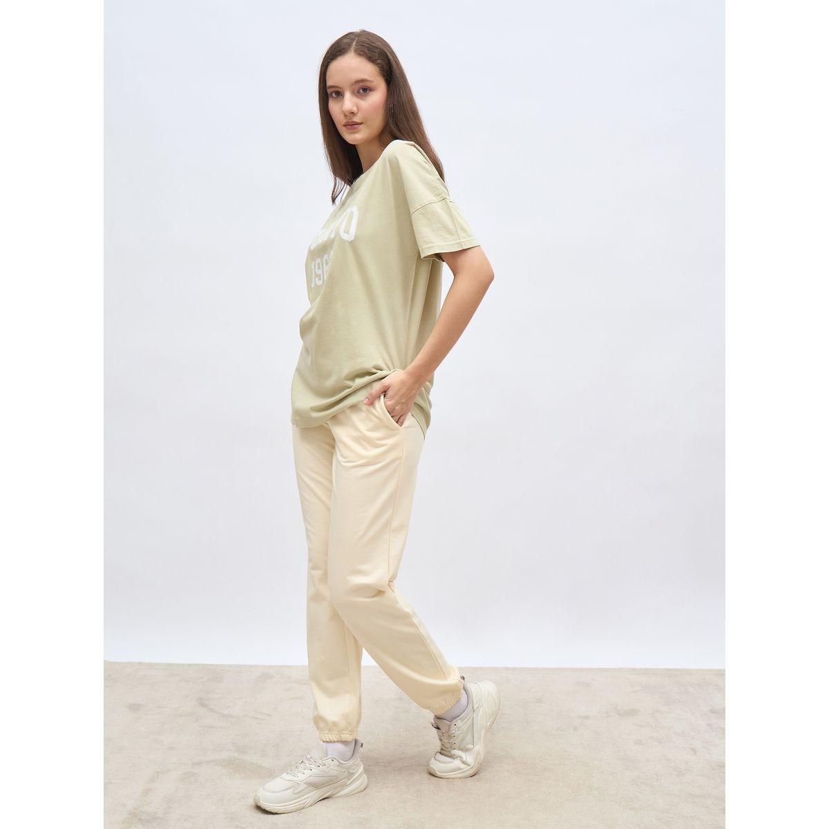 Styli Oversized Graphic T-Shirt and Cuffed Joggers Set-women-clothing-coordsets-image-3