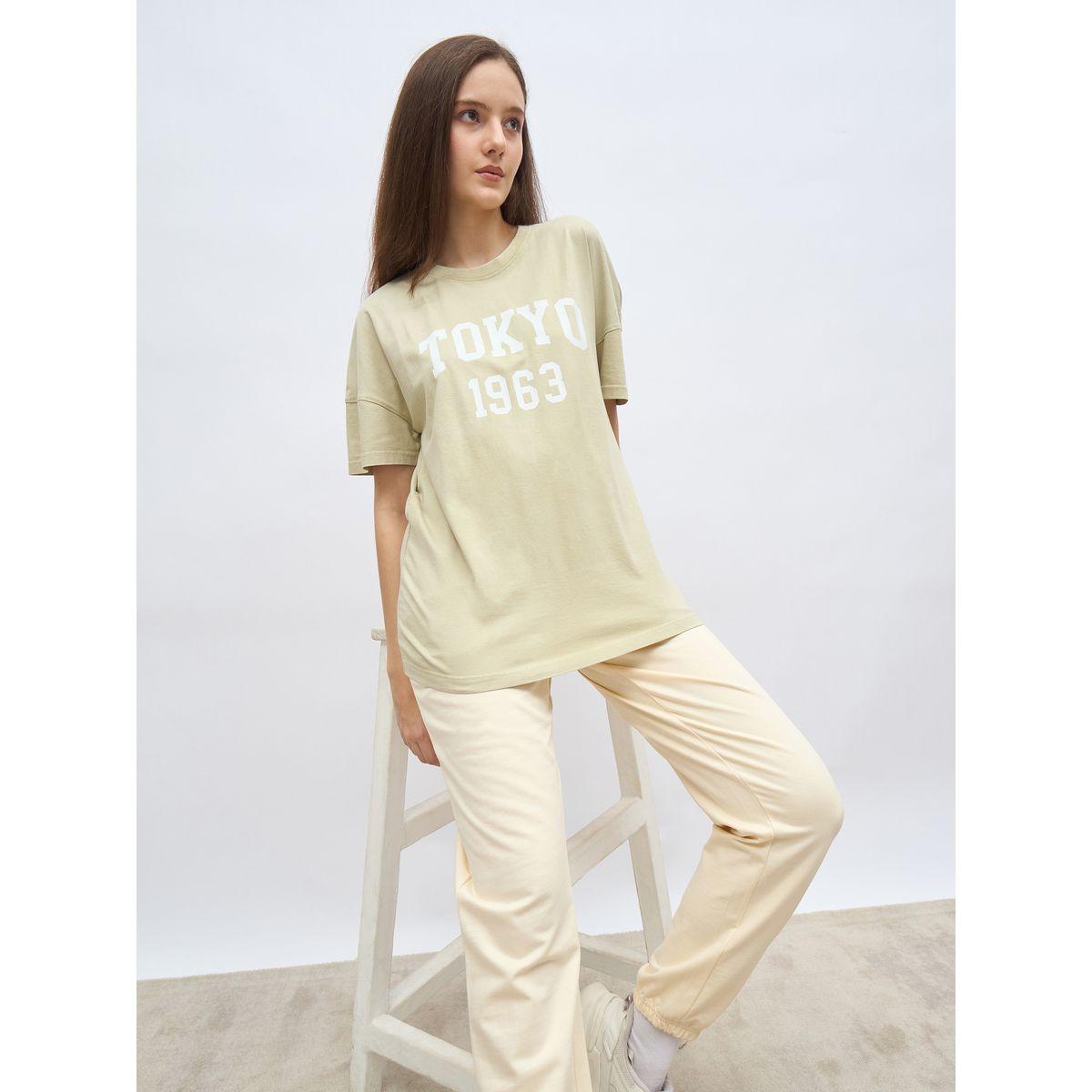 Styli Oversized Graphic T-Shirt and Cuffed Joggers Set-women-clothing-coordsets-image-6