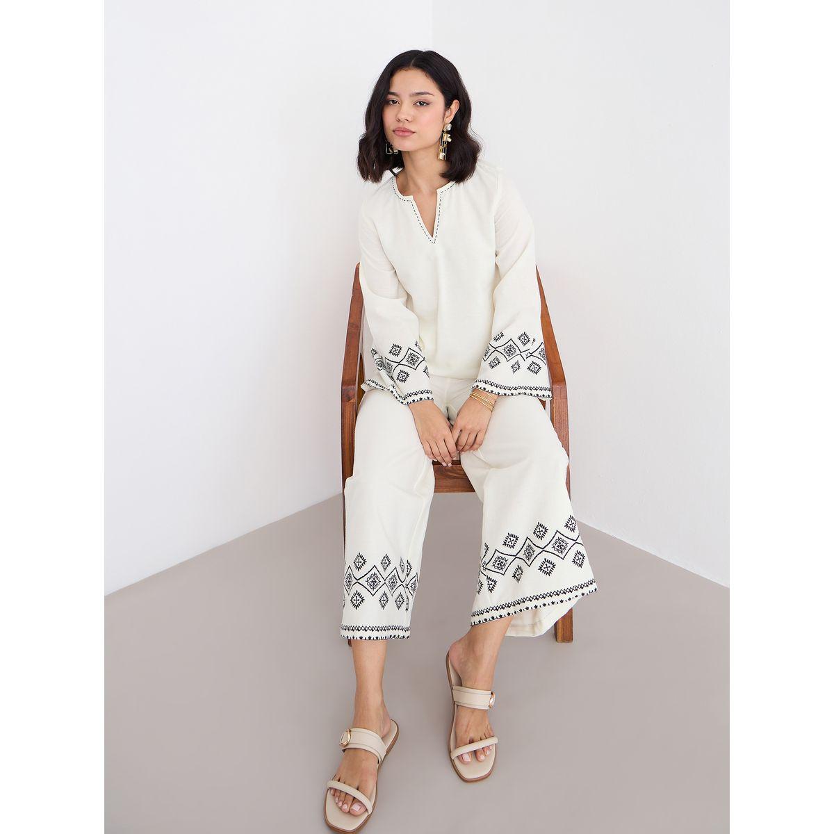 Styli Cream Border Print Notch Neck Top and Pants Co-Ords-women-clothing-coordsets-image-3