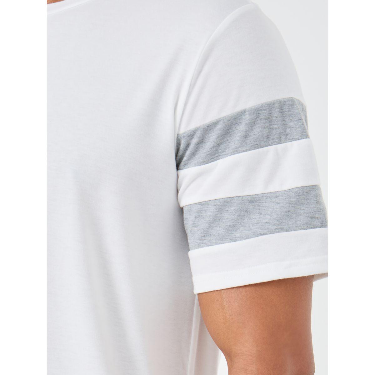 مجموعة من شورت وتيشيرت مخطط بأكمام قصيرة-men-clothing-nightwear-sets-image-3