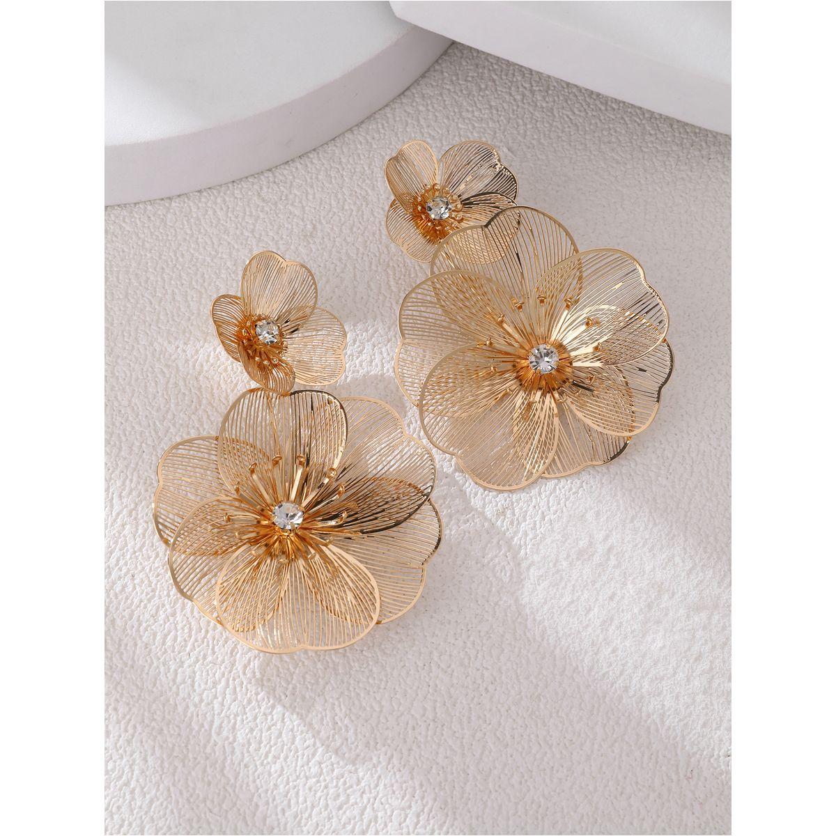 Styli Textured Flower Earrings-women-watchesandjewellery-jewellery-earrings-image-1