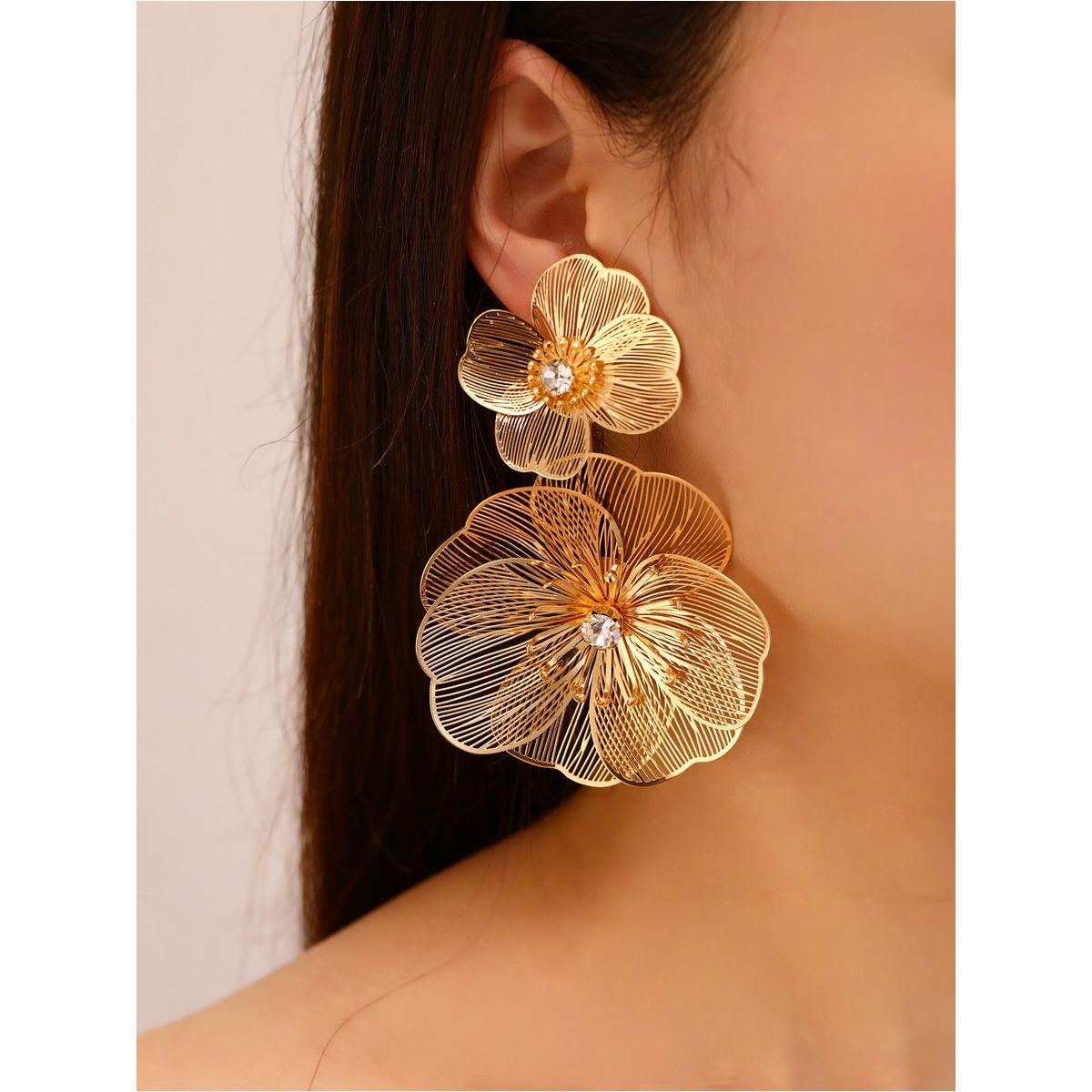 Styli Textured Flower Earrings-women-watchesandjewellery-jewellery-earrings-image-3