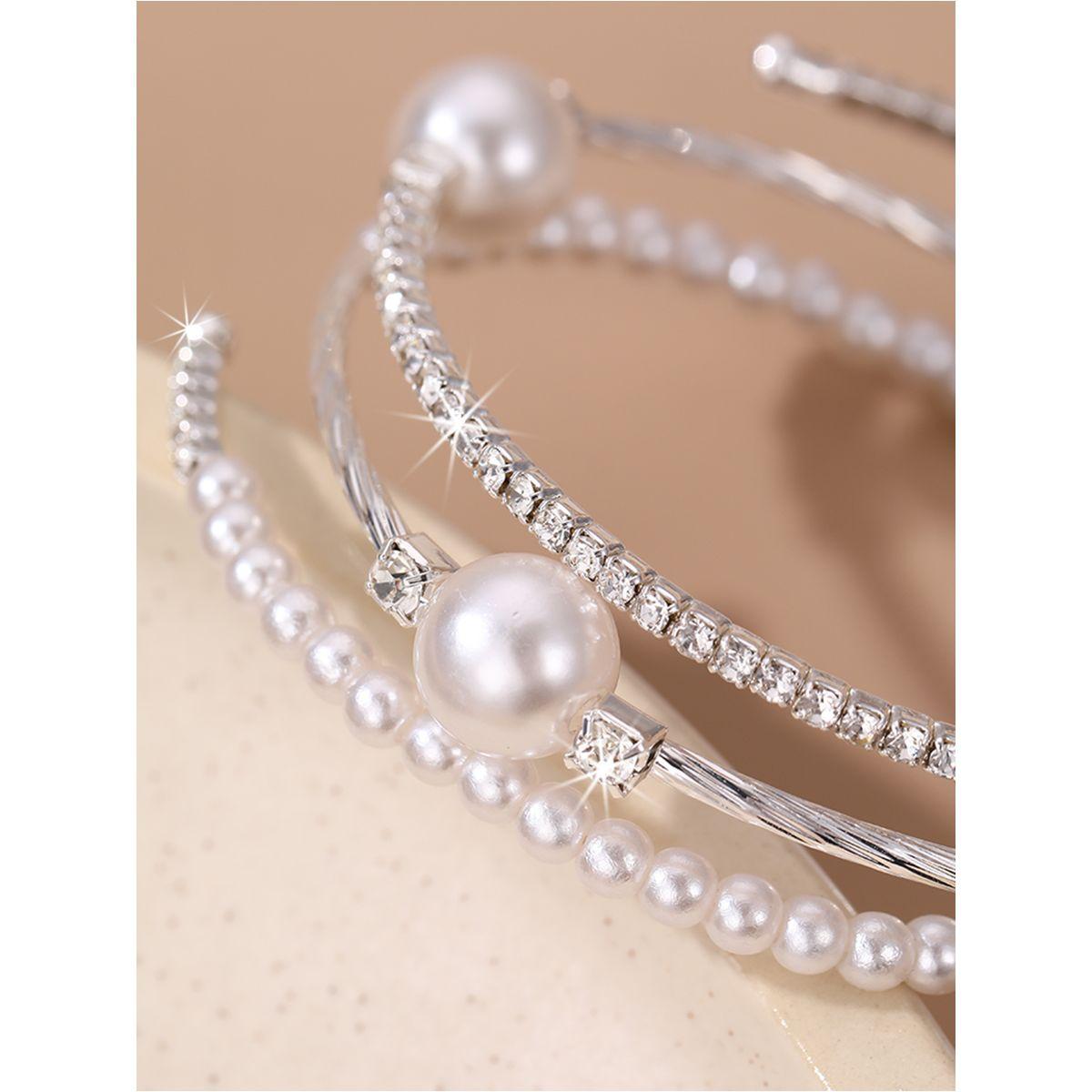 سوار يد بانجل بتفاصيل منمقة-women-watchesandjewellery-jewellery-banglesandbracelets-image-2