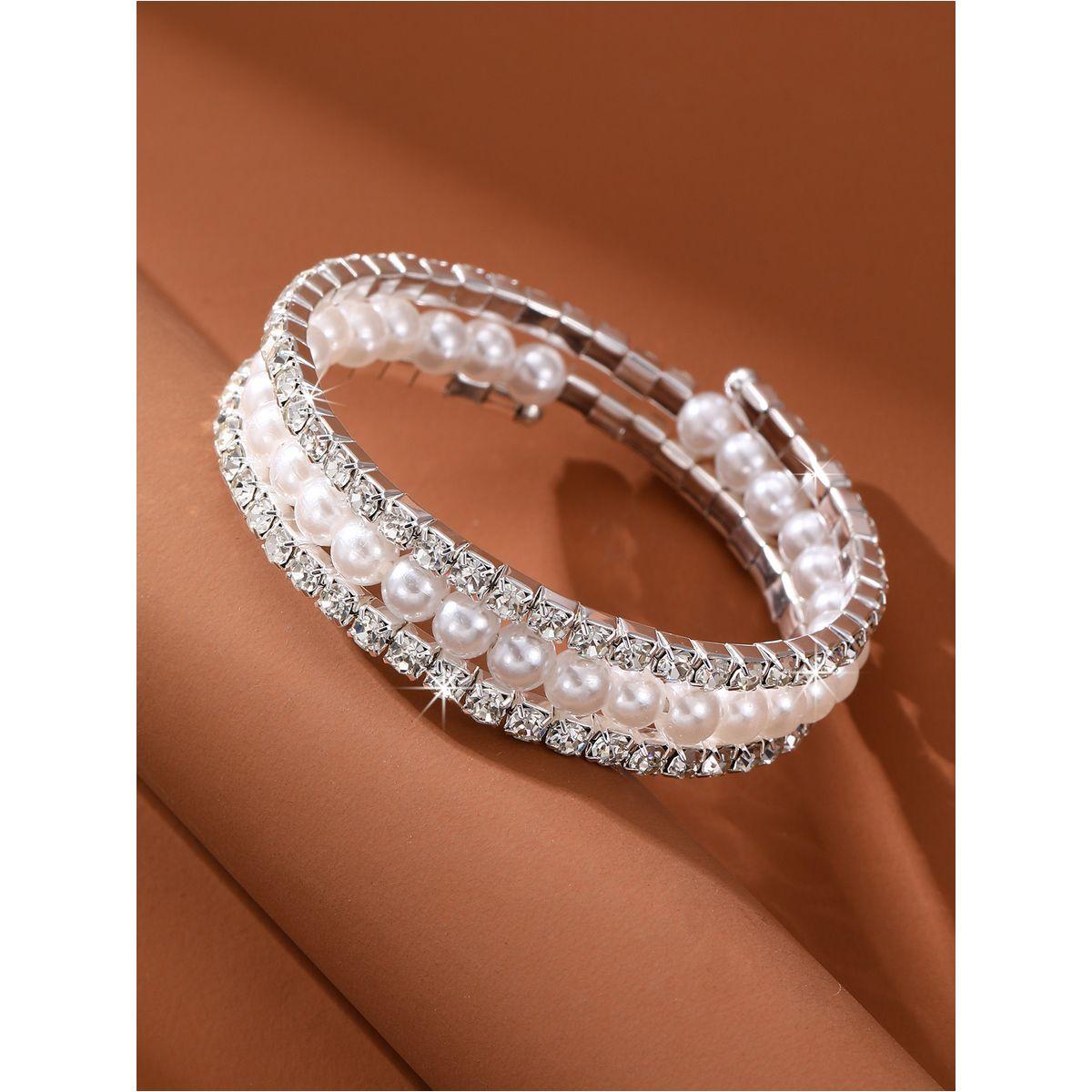 سوار يد بانجل بتفاصيل منمقة-women-watchesandjewellery-jewellery-banglesandbracelets-image-1