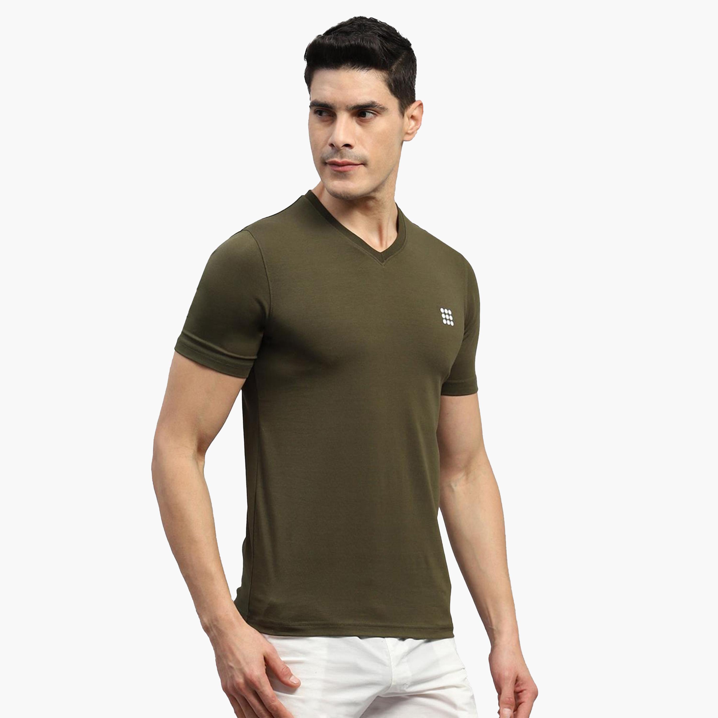 روك.ات ×ستايلي-  تي شيرت رجالي زيتوني سادة رقبة تصميم حرف V وأكمام قصيرة-men-clothing-tshirtsandpolos-tshirts-image-3