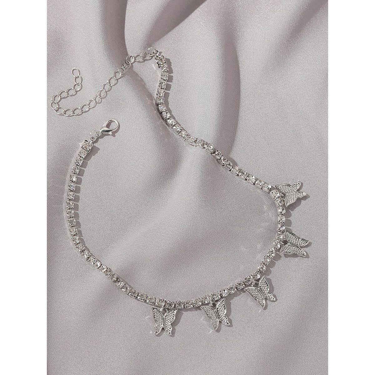 قلادة مُنمقة بحُلي على شكل فراشة-women-watchesandjewellery-jewellery-necklacesandpendants-image-1