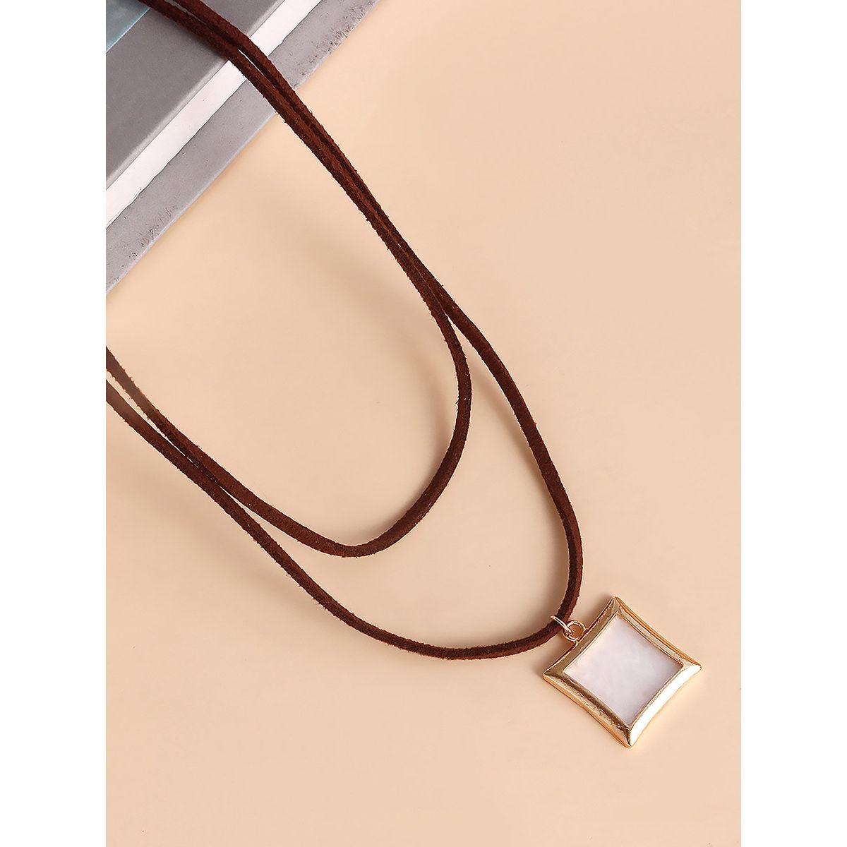 قلادة كاجوال بتفاصيل مُنمقة-women-watchesandjewellery-jewellery-necklacesandpendants-image-2