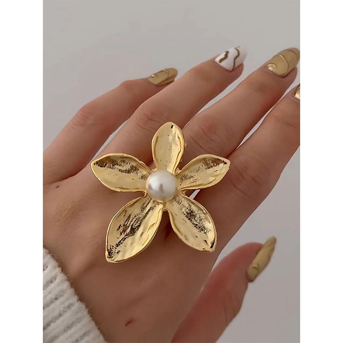 Styli Faux Pearl Detail Flower Ring-women-watchesandjewellery-jewellery-rings-image-1