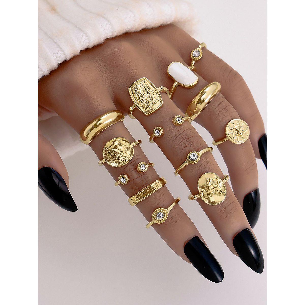 مجموعة من 13 - خواتم بتفاصيل مُنمقة-women-watchesandjewellery-jewellery-rings-image-1
