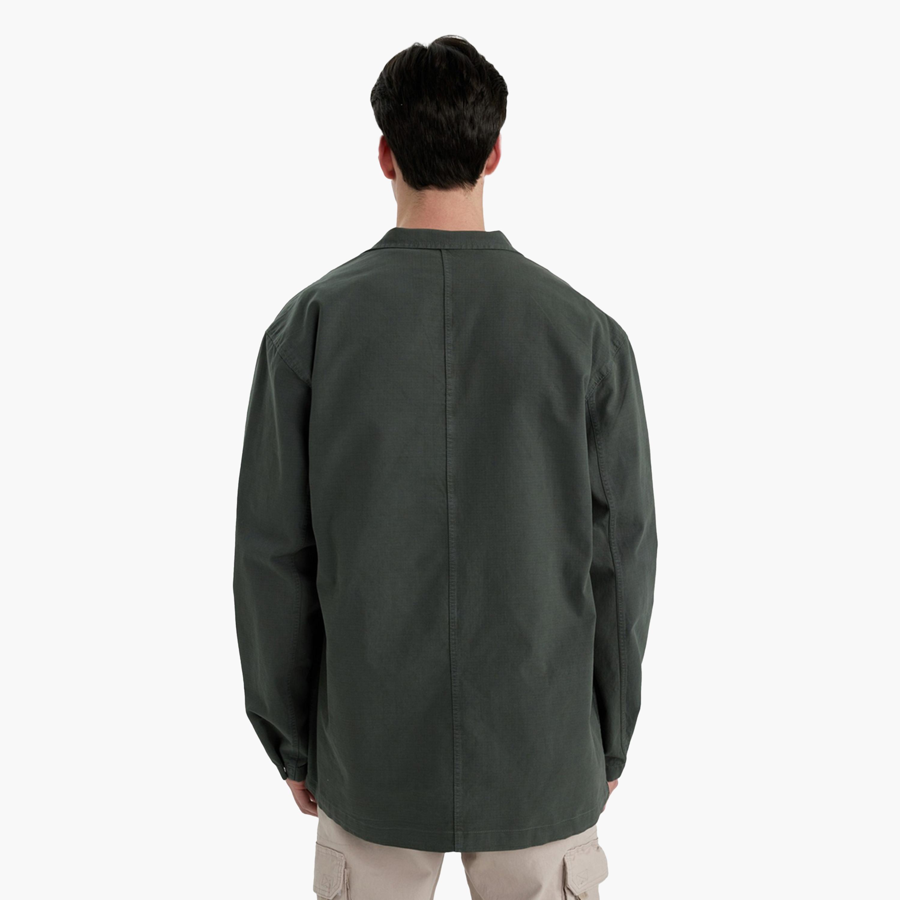 ديفاكتو × ستايلي-  قميص رجالي سادة بأزرار باللون الأخضر-men-clothing-shirts-image-4