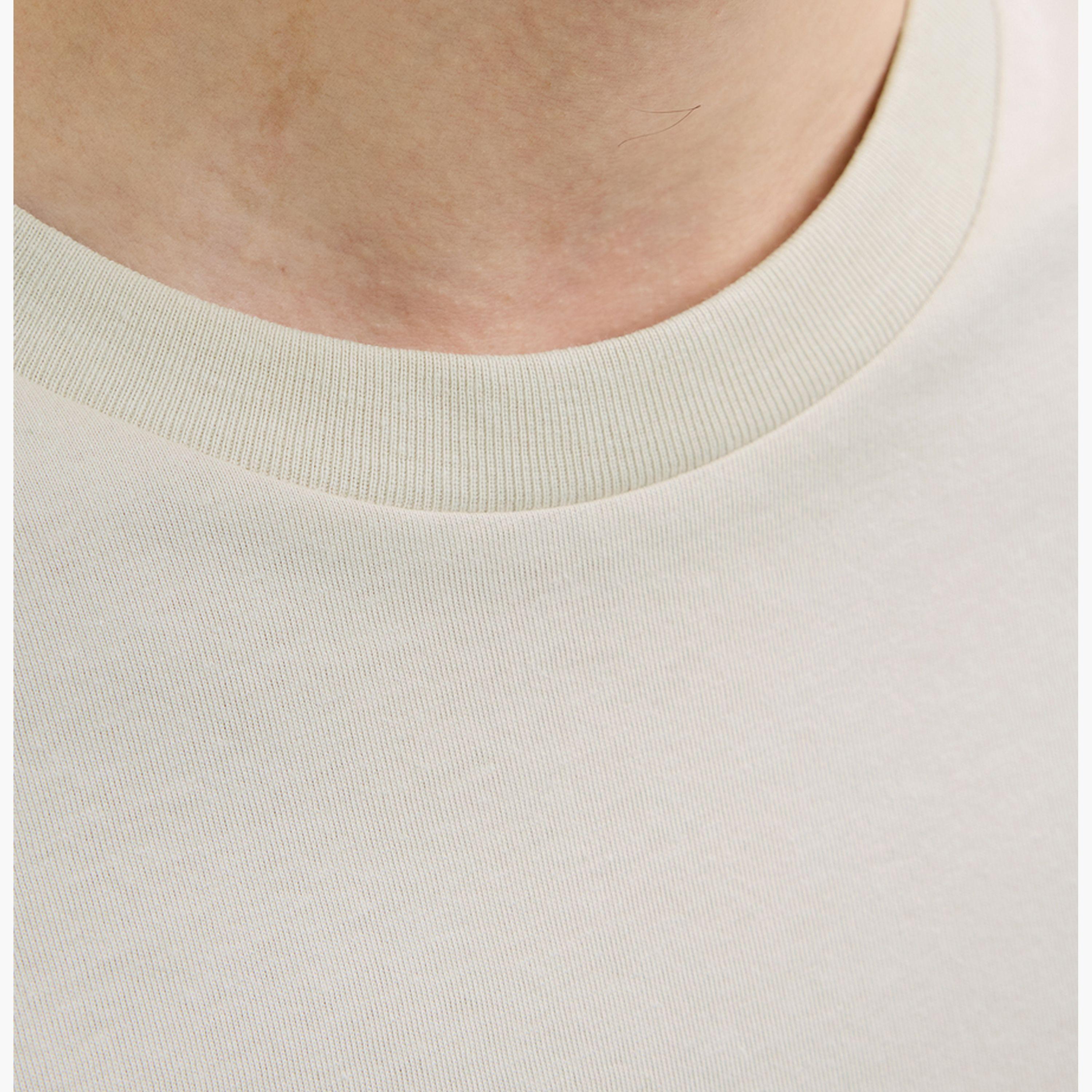ريبيل × ستايلي - تي شيرت بطباعة جرافيكية ورقبة دائرية وقصّة عادية-men-clothing-tshirtsandpolos-tshirts-image-5