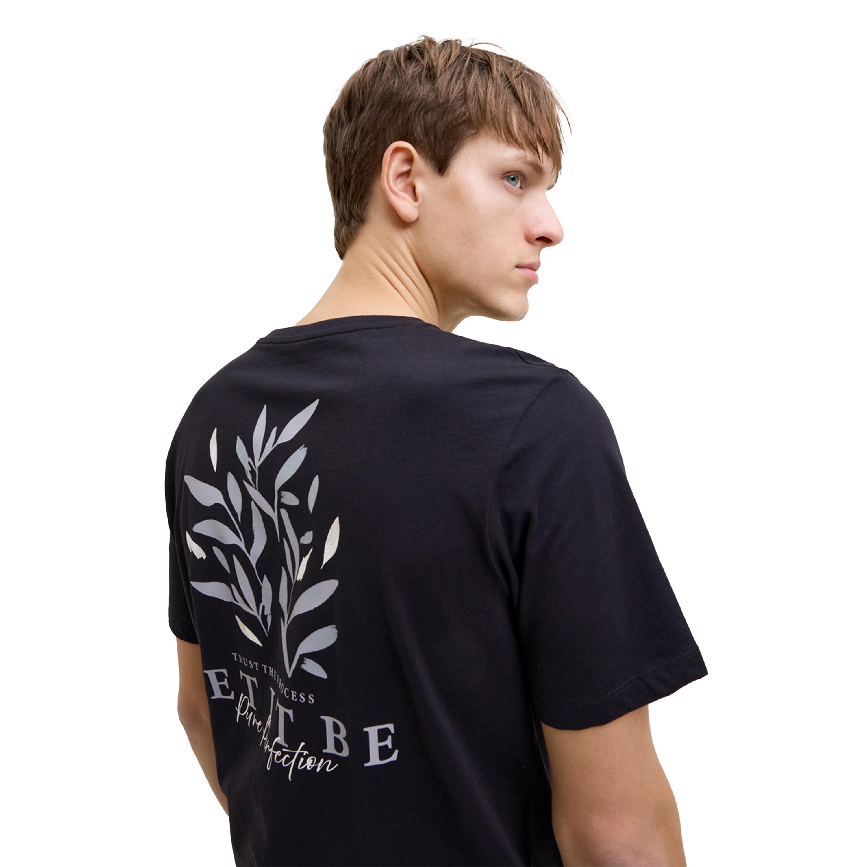 ريبيل × ستايلي - تي شيرت بطبعة جرافيكية ورقبة دائرية-men-clothing-tshirtsandpolos-tshirts-image-2