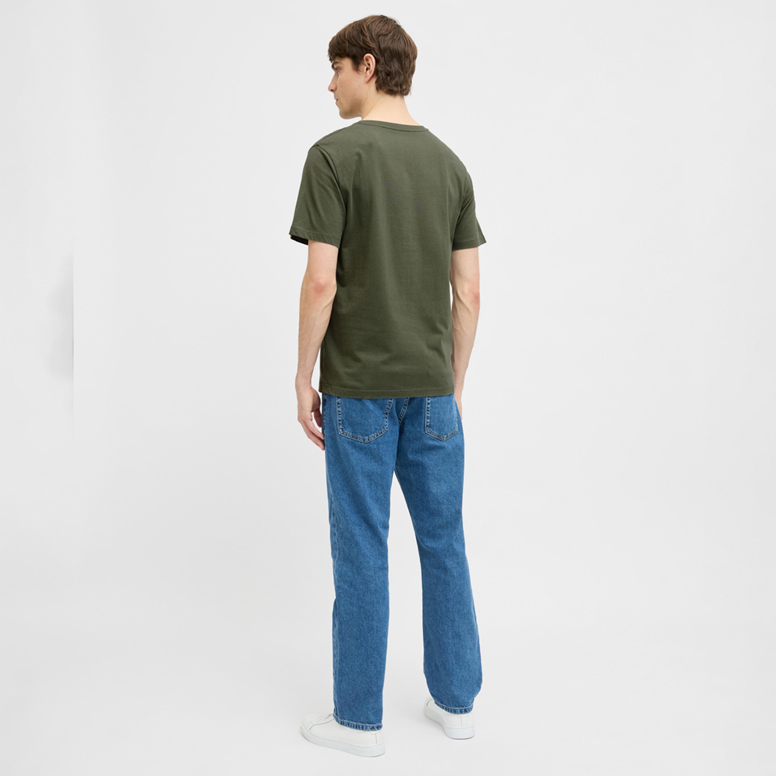 ريبيل × ستايلي - تي شيرت بطباعة جرافيكية ورقبة دائرية وقصّة عادية-men-clothing-tshirtsandpolos-tshirts-image-2