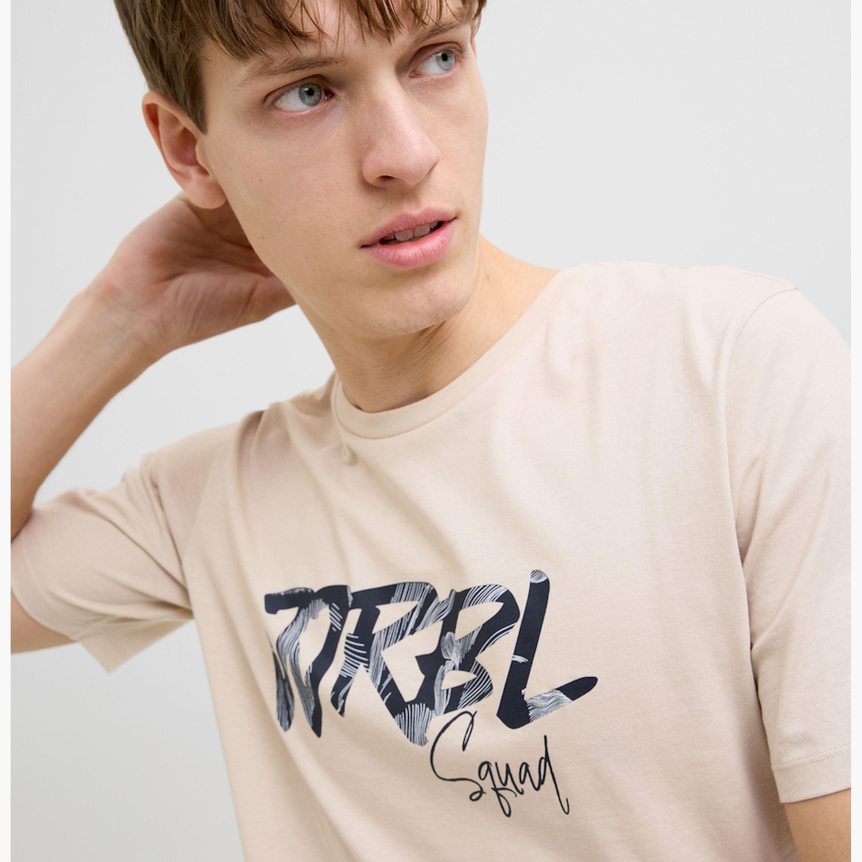 REBEL x Styli Slogan Print Crew Neck Regular Fit T-Shirt-men-clothing-tshirtsandpolos-tshirts-image-4