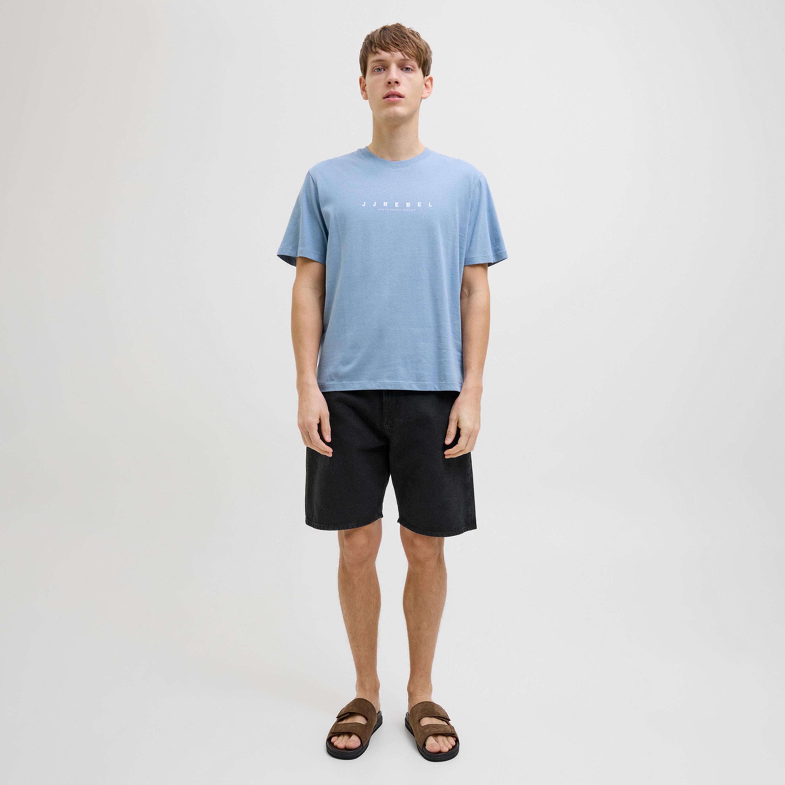 REBEL x Styli Solid Mid Rise Regular Fit Shorts-men-clothing-bottoms-shorts-image-2