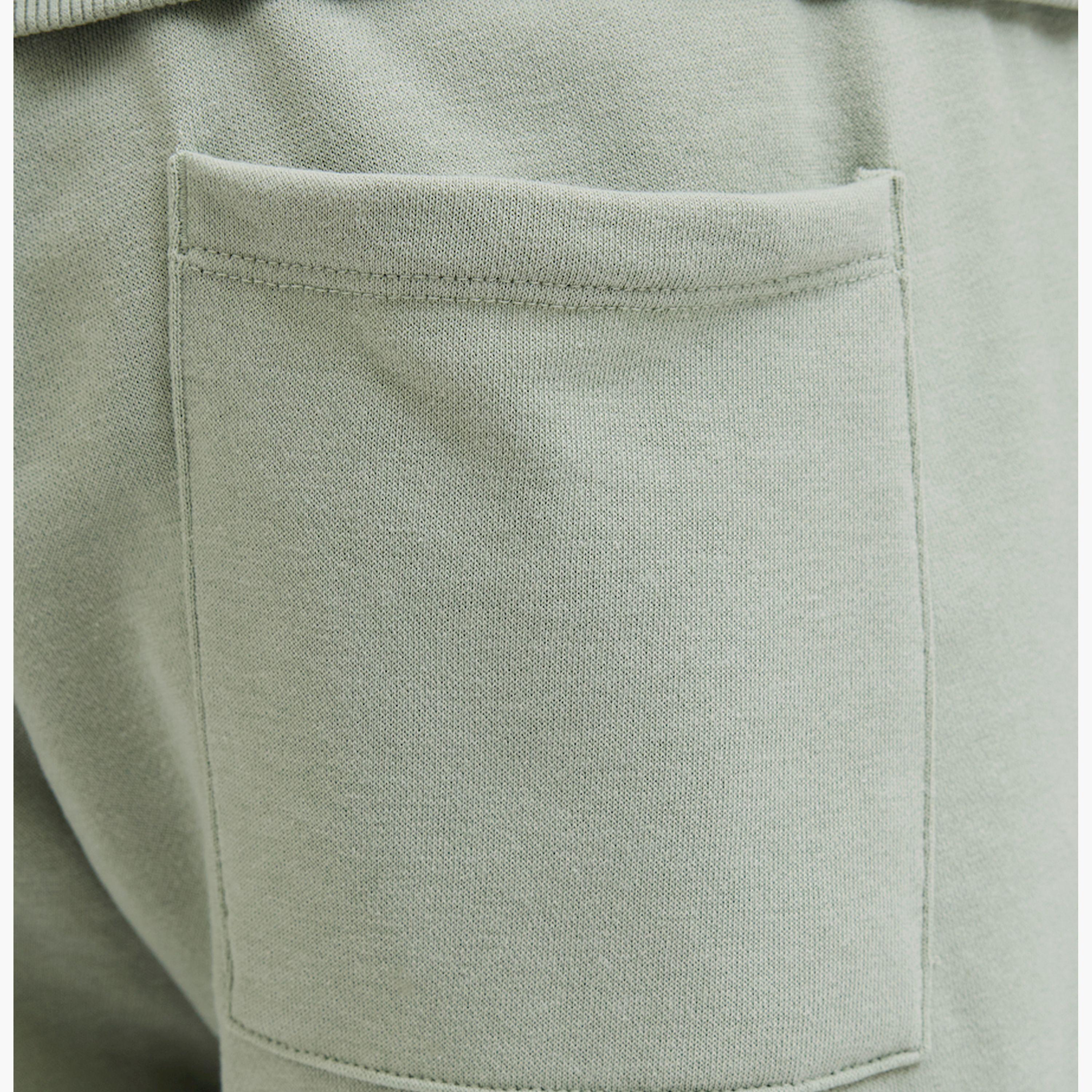 ريبيل × ستايلي - شورت سادة متوسط الارتفاع بقصّة عادية-men-clothing-bottoms-shorts-image-5
