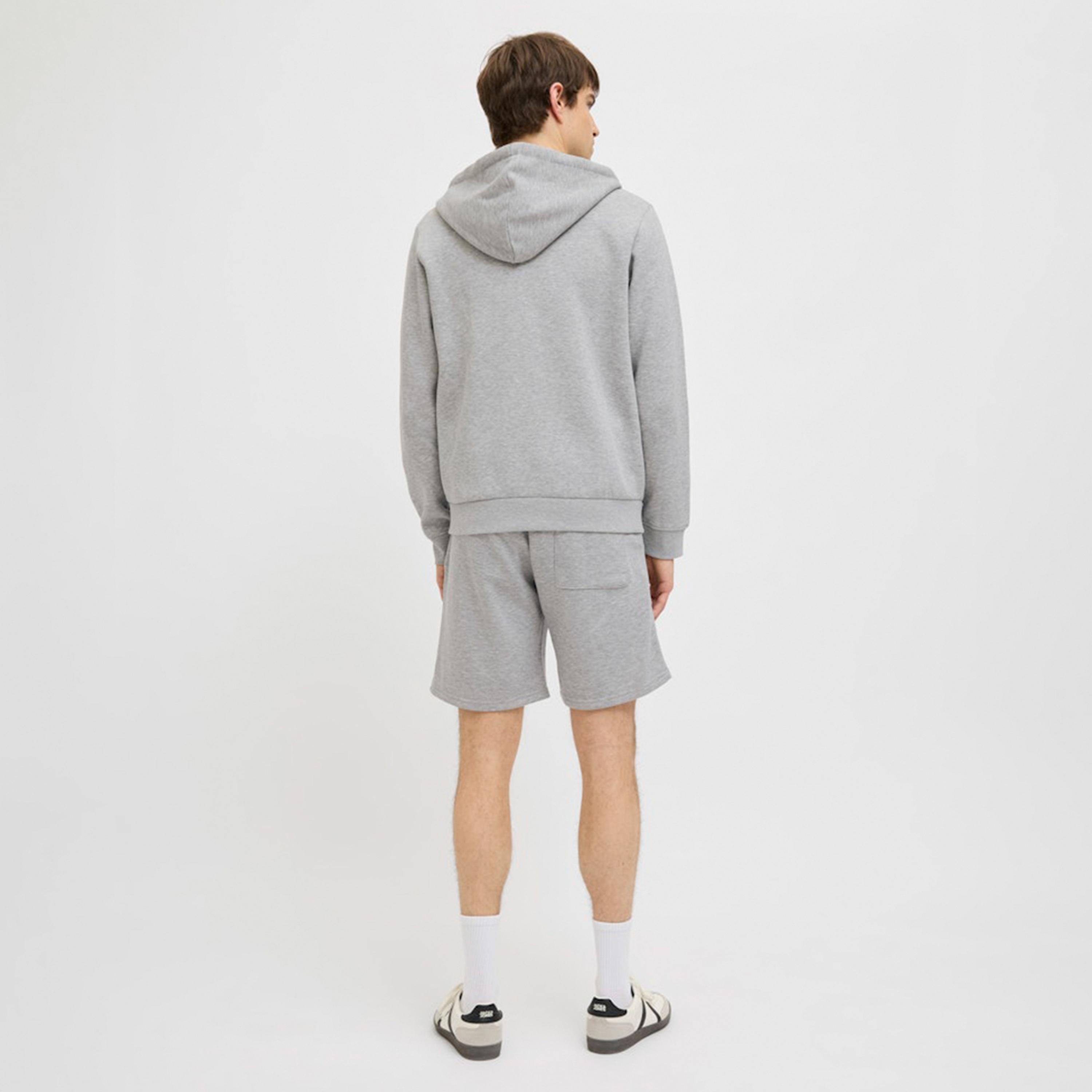 ريبيل × ستايلي - شورت سادة متوسط الارتفاع بقصّة عادية-men-clothing-bottoms-shorts-image-3