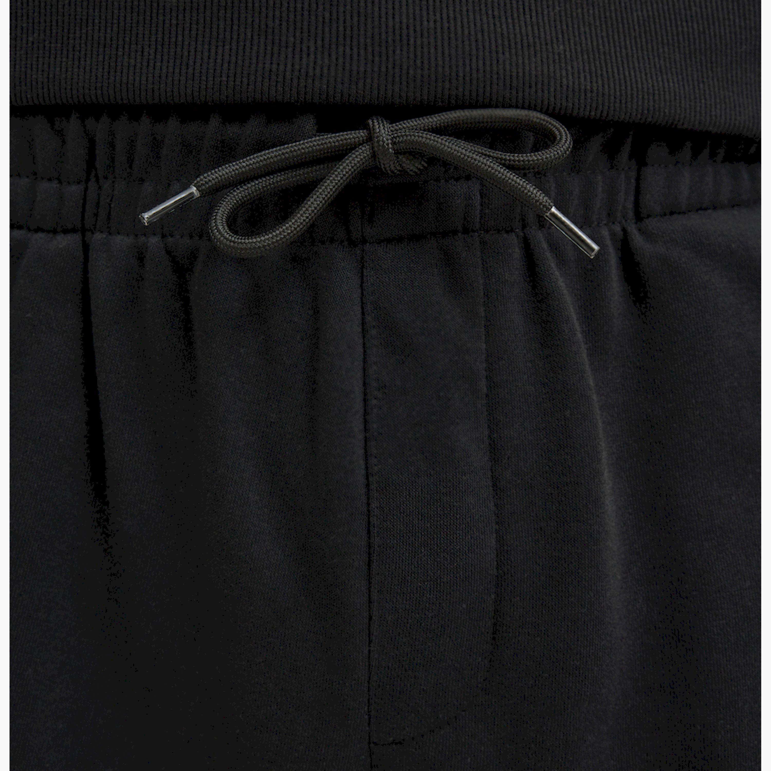 ريبيل × ستايلي - شورت سادة متوسط الارتفاع بقصّة عادية-men-clothing-bottoms-shorts-image-5