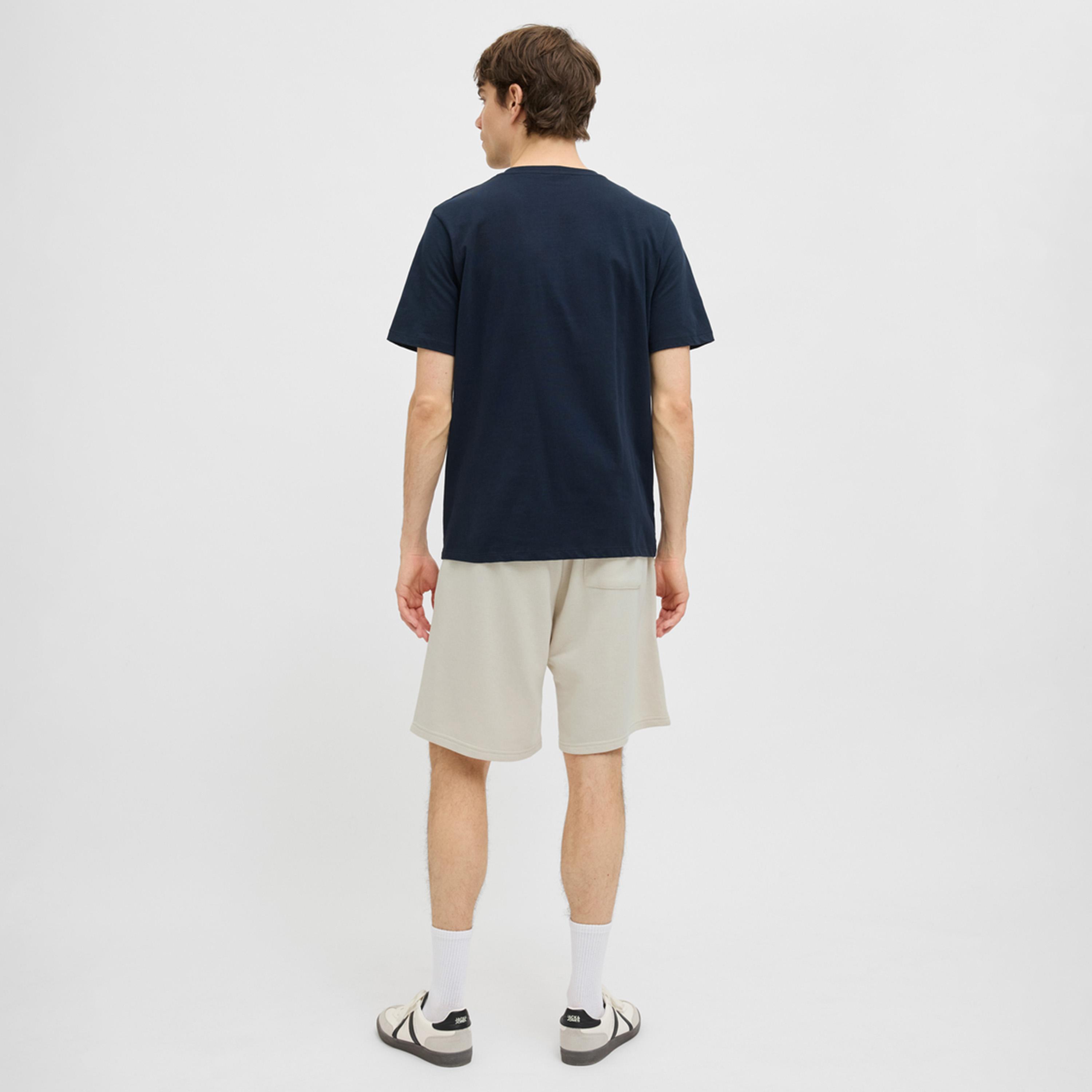 ريبيل × ستايلي - شورت سادة متوسط الارتفاع بقصّة عادية-men-clothing-bottoms-shorts-image-4