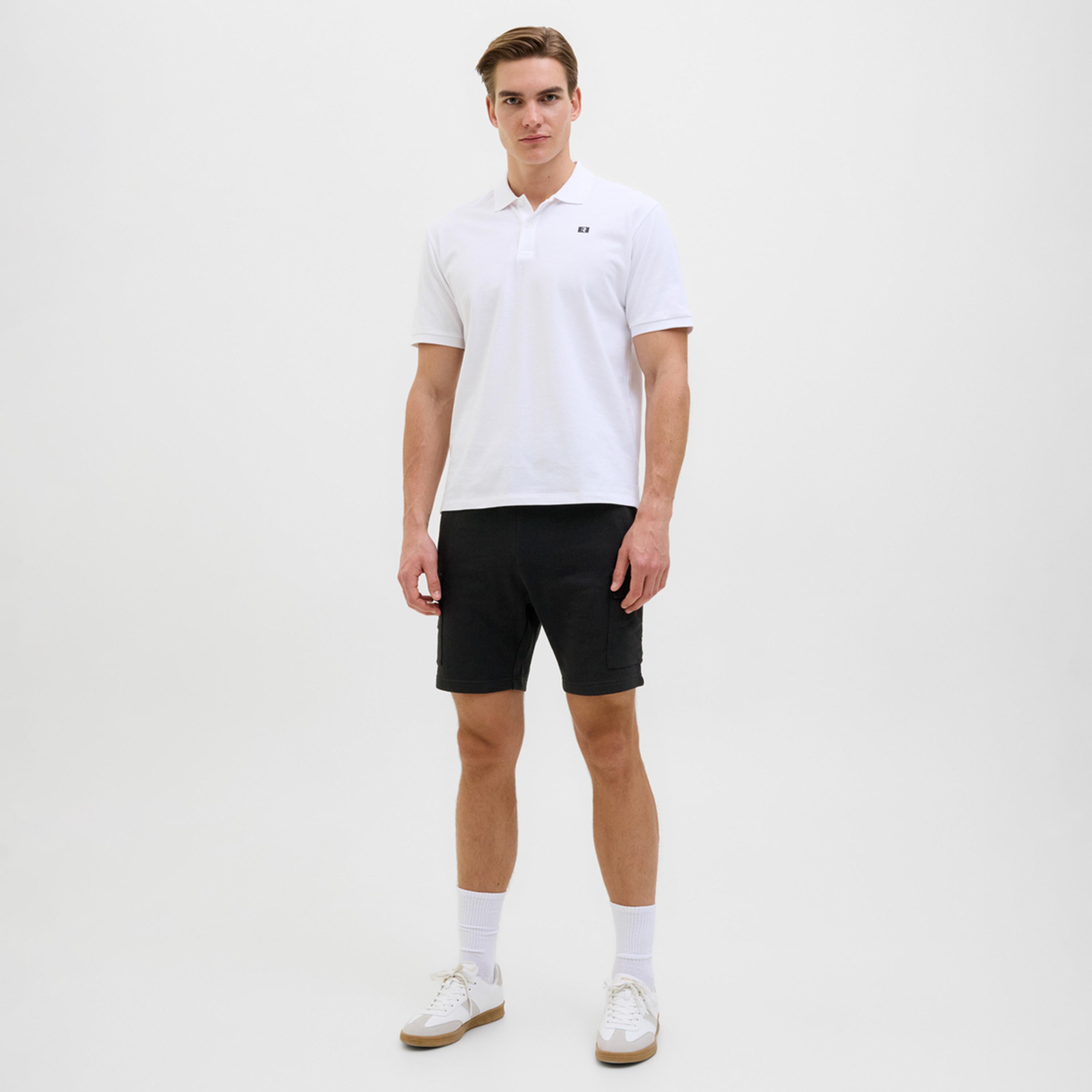 ريبيل × ستايلي - شورت كارغو متوسط الارتفاع بقصّة عادية-men-clothing-bottoms-shorts-image-2