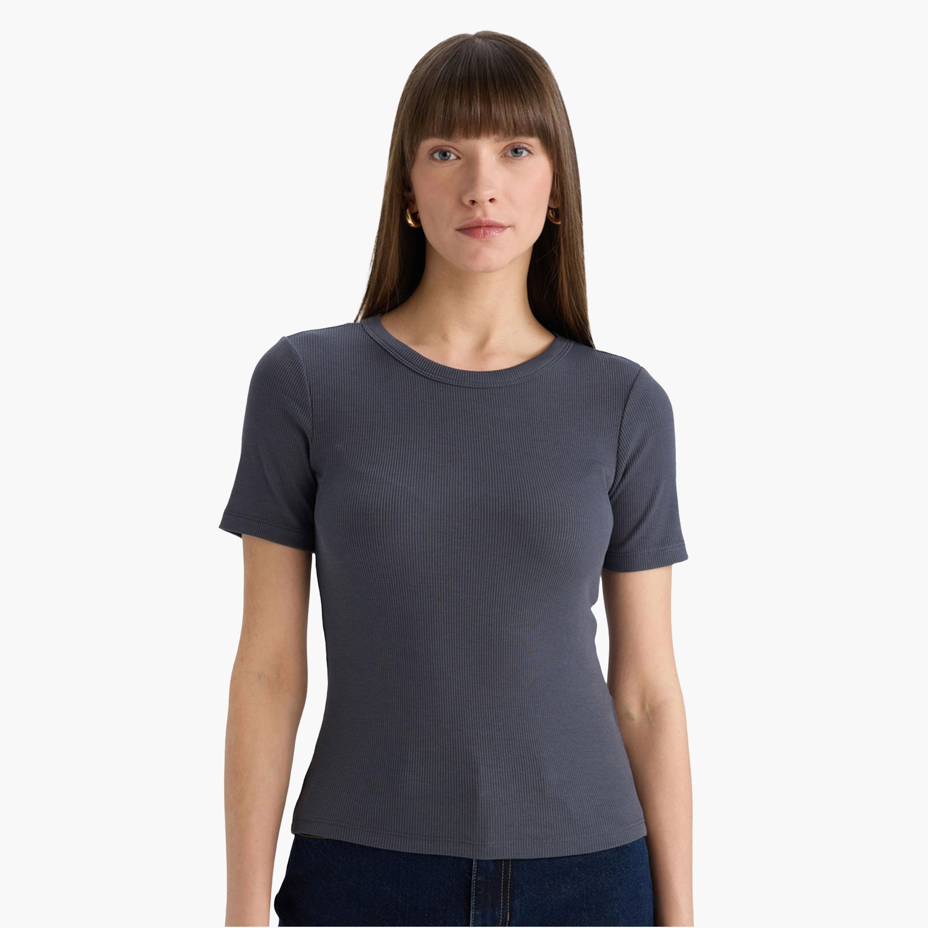 DeFacto X Styli Women Black Ribbed Crew Neck TShirt-women-clothing-tshirts-image-1