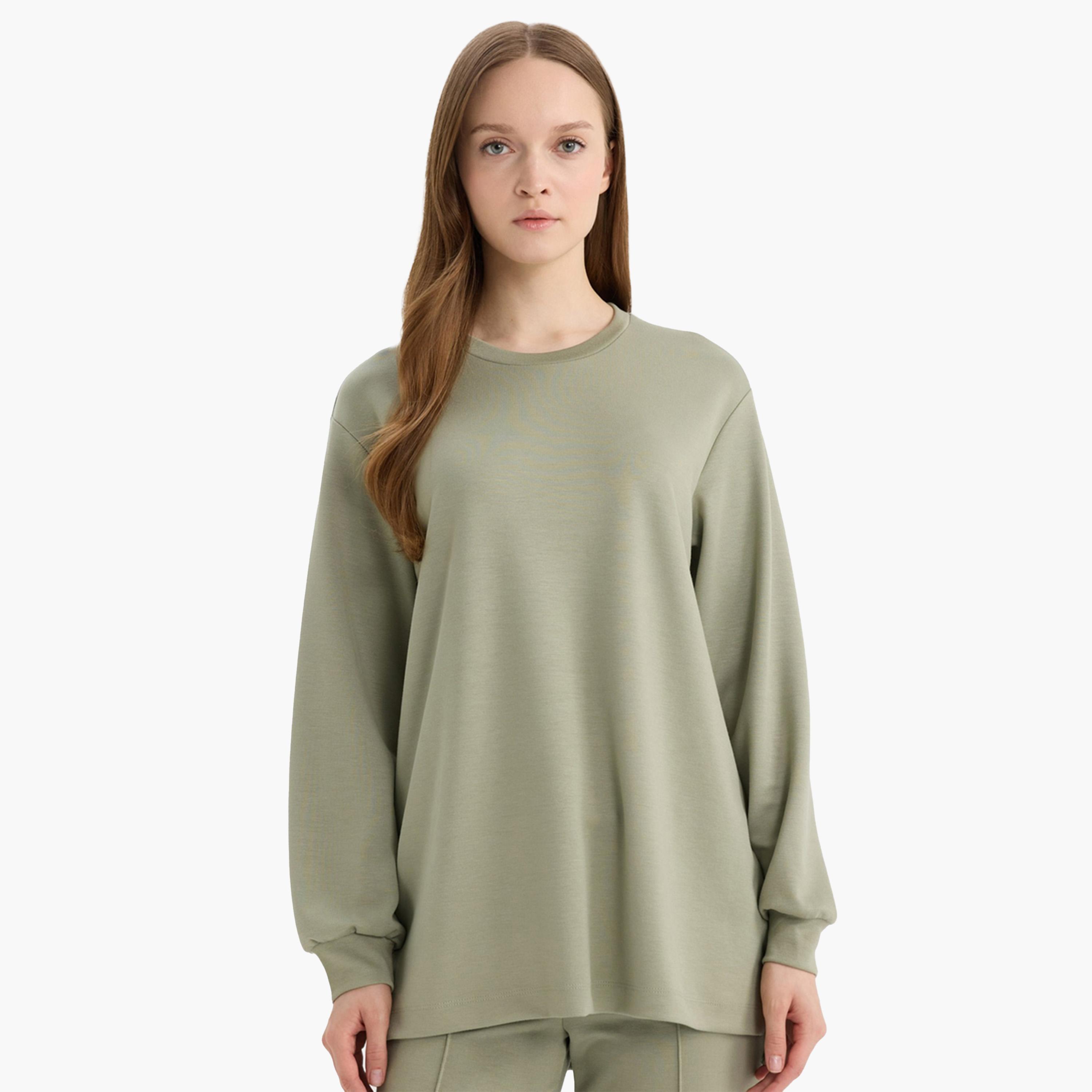 ديفاكتو × ستايلي - تي شيرت نسائي أخضر سادة بأكمام طويلة-women-clothing-tshirts-image-1