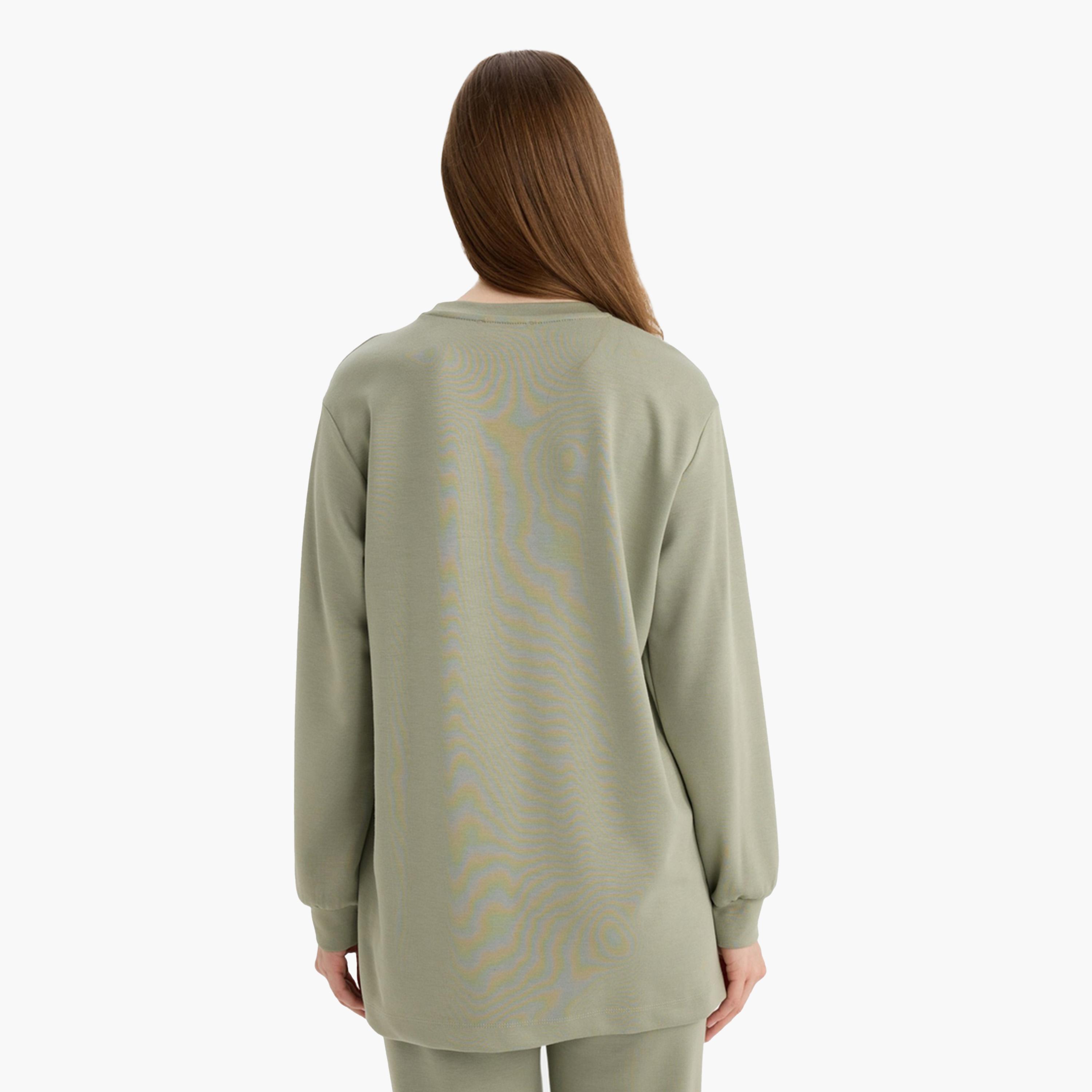 ديفاكتو × ستايلي - تي شيرت نسائي أخضر سادة بأكمام طويلة-women-clothing-tshirts-image-5