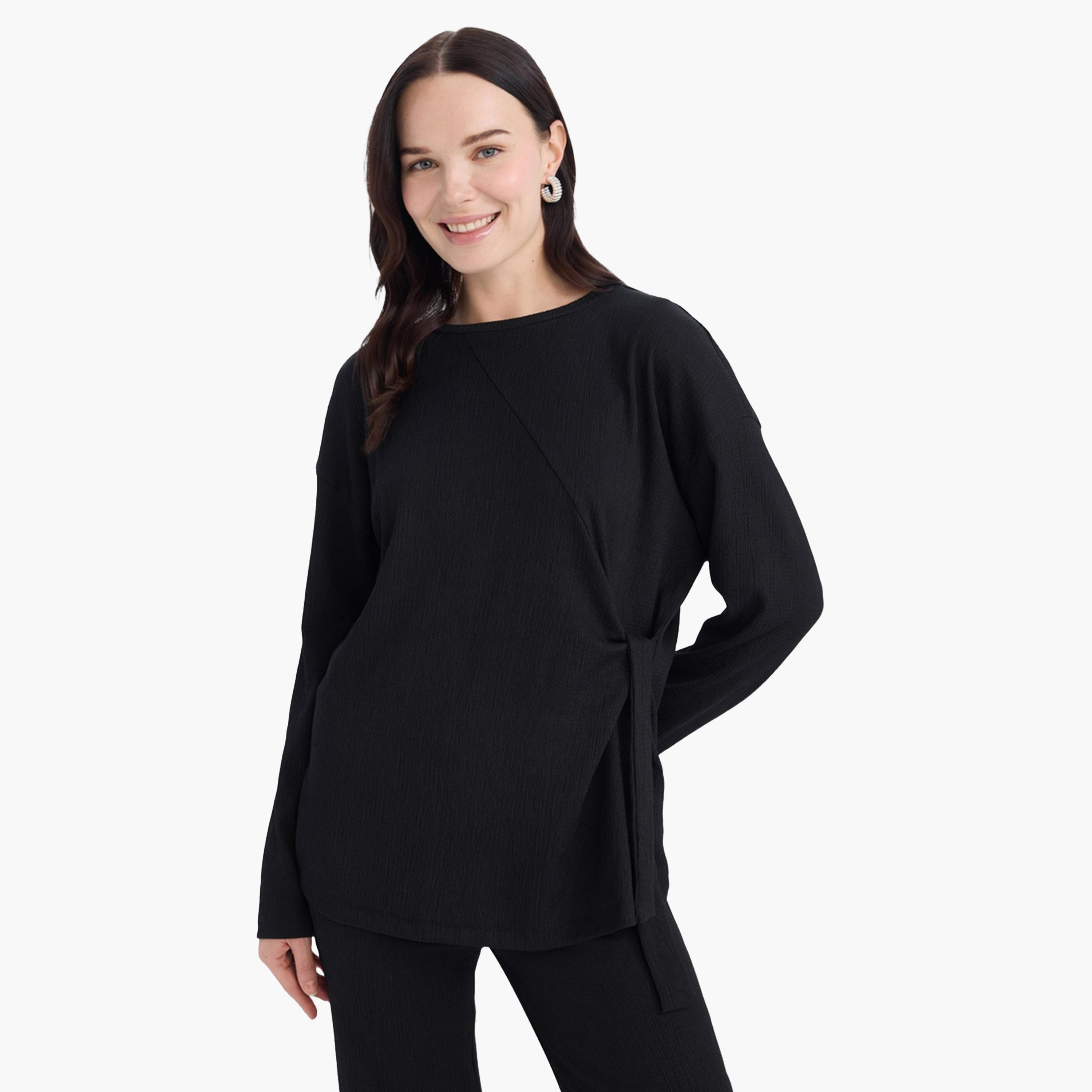 ديفاكتو × ستايلي - تي شيرت نسائي كاجوال أسود محبوك بأكمام طويلة-women-clothing-tshirts-image-1