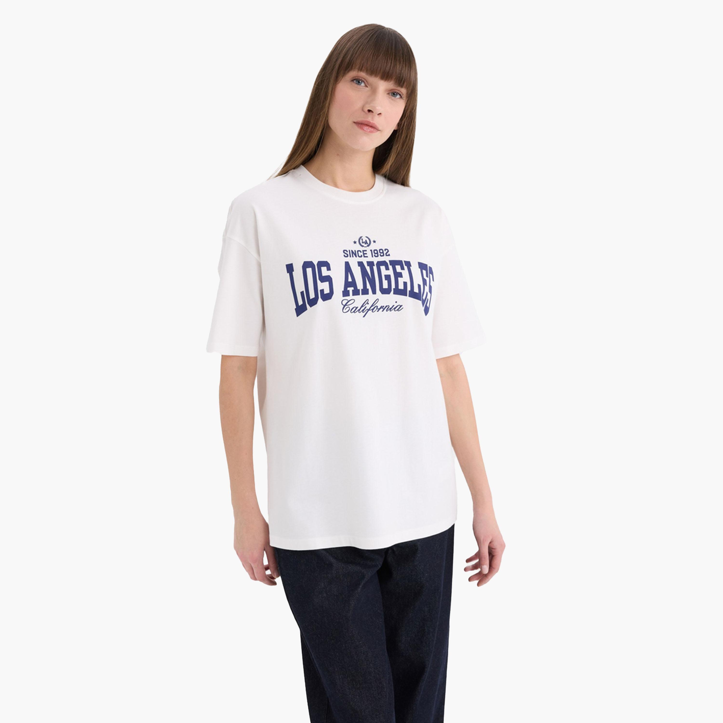 ديفاكتو × ستايلي - تي شيرت نسائي كاجوال كبير الحجم مطبوع برقبة دائرية-women-clothing-tshirts-image-1