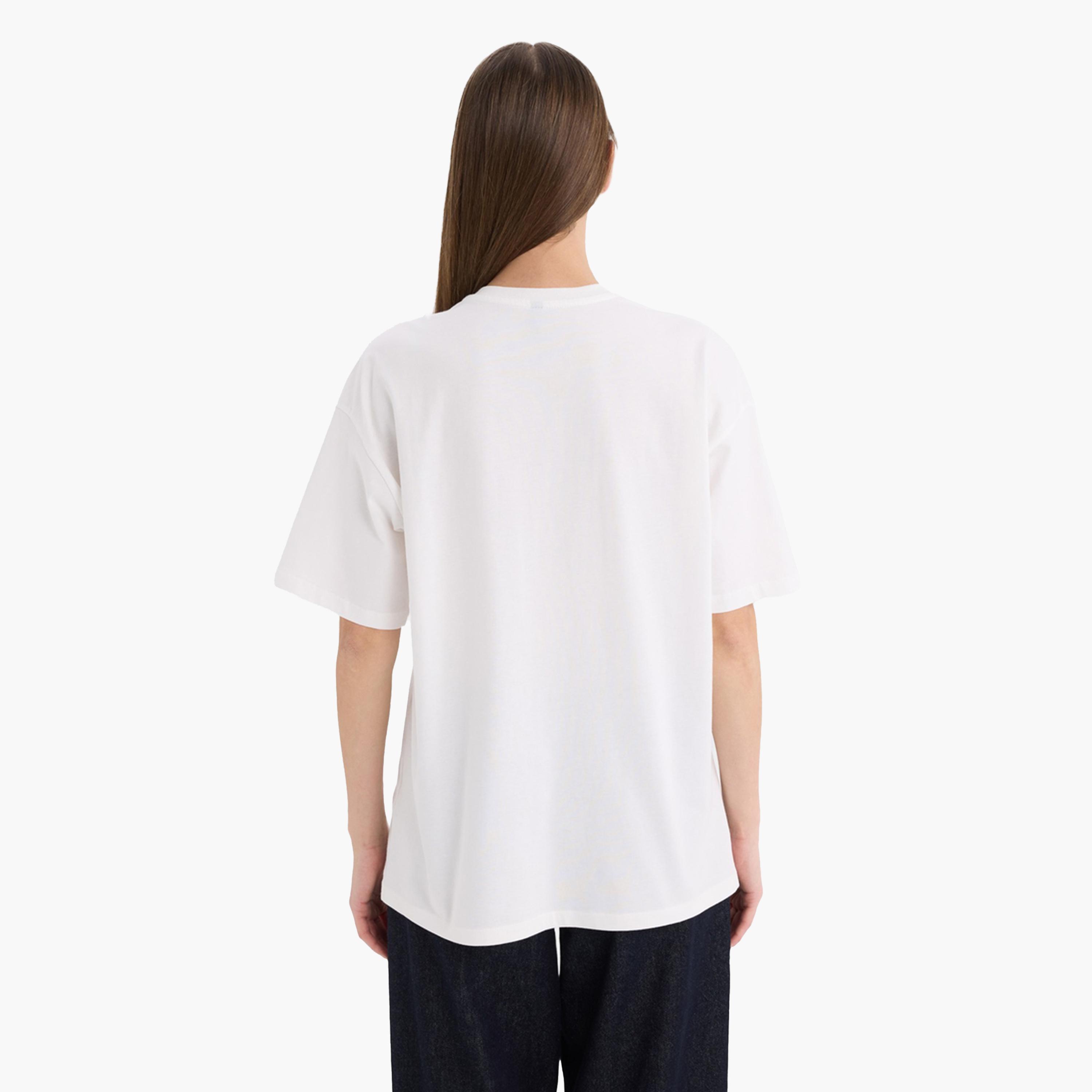ديفاكتو × ستايلي - تي شيرت نسائي كاجوال كبير الحجم مطبوع برقبة دائرية-women-clothing-tshirts-image-5