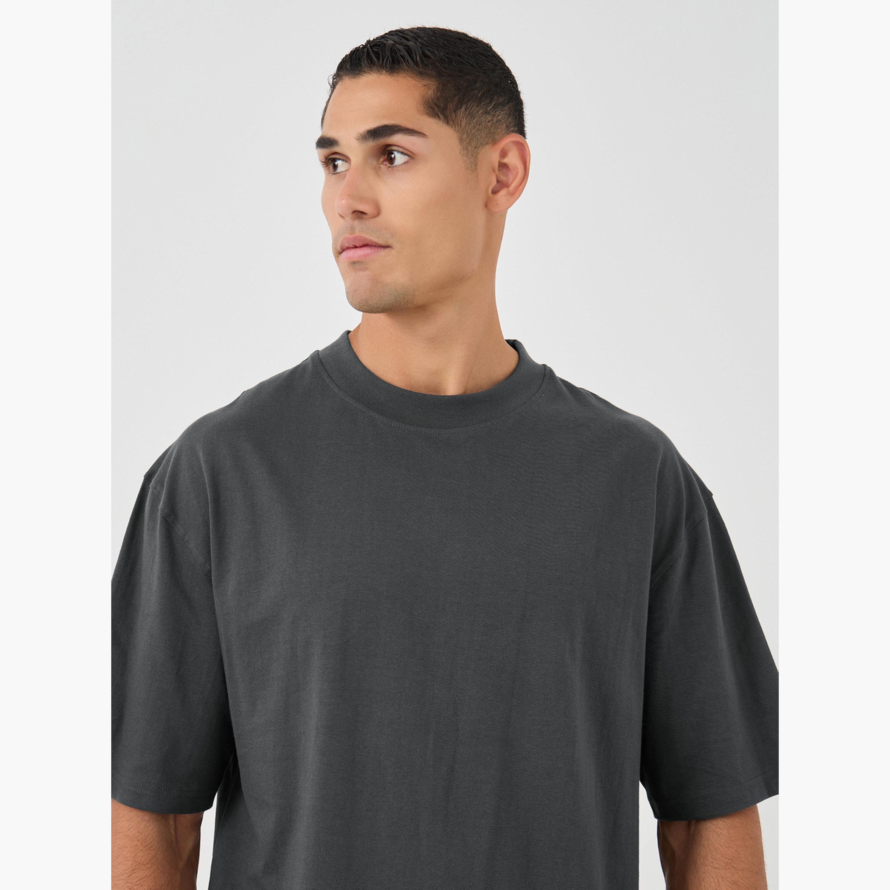 Styli Men Pack of 2 - Heavy Cotton Jersey Oversized Mock Neck T-Shirt-men-clothing-tshirtsandpolos-tshirts-image-5